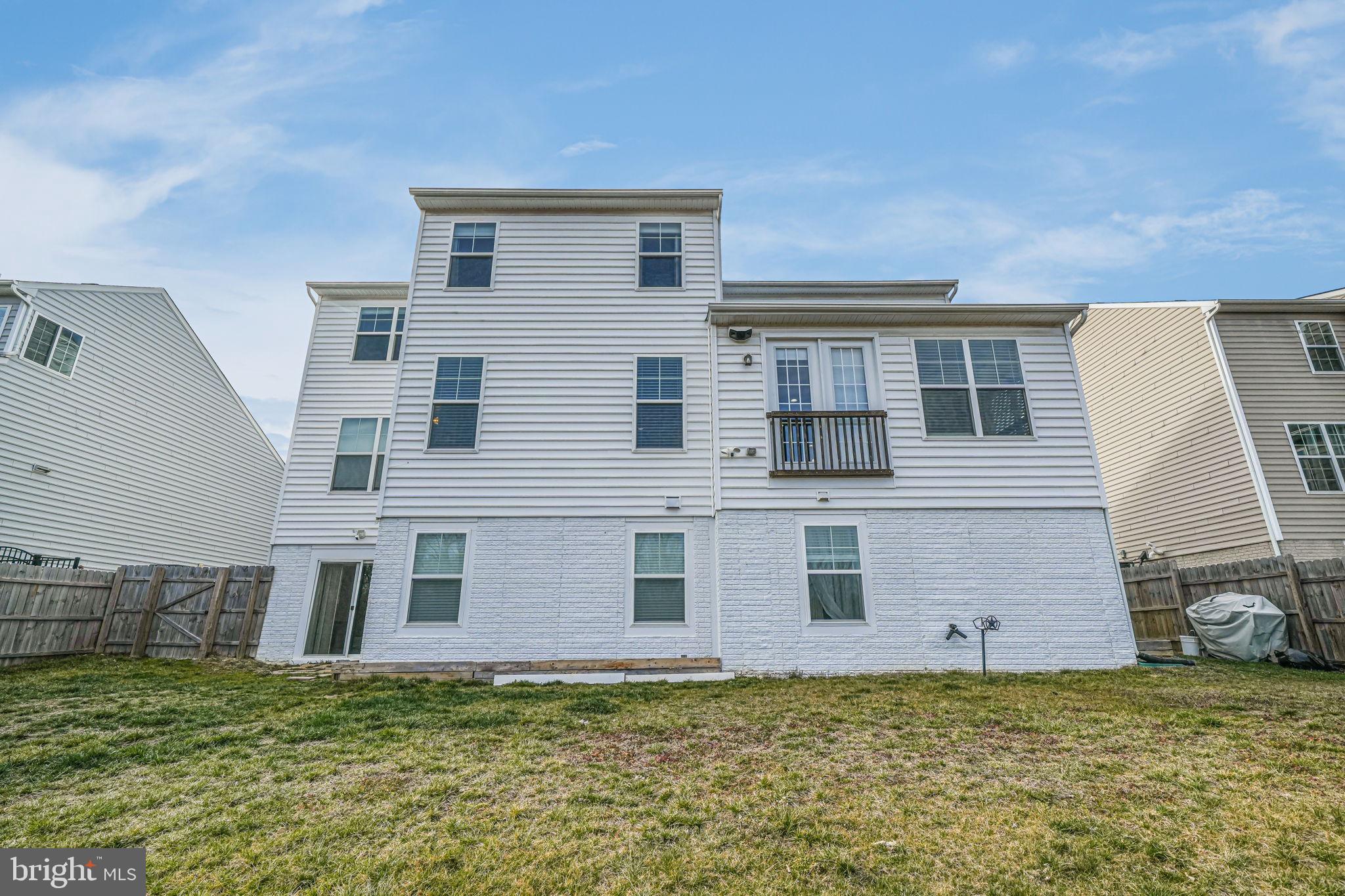 EAGLES POINTE WEST - Residential