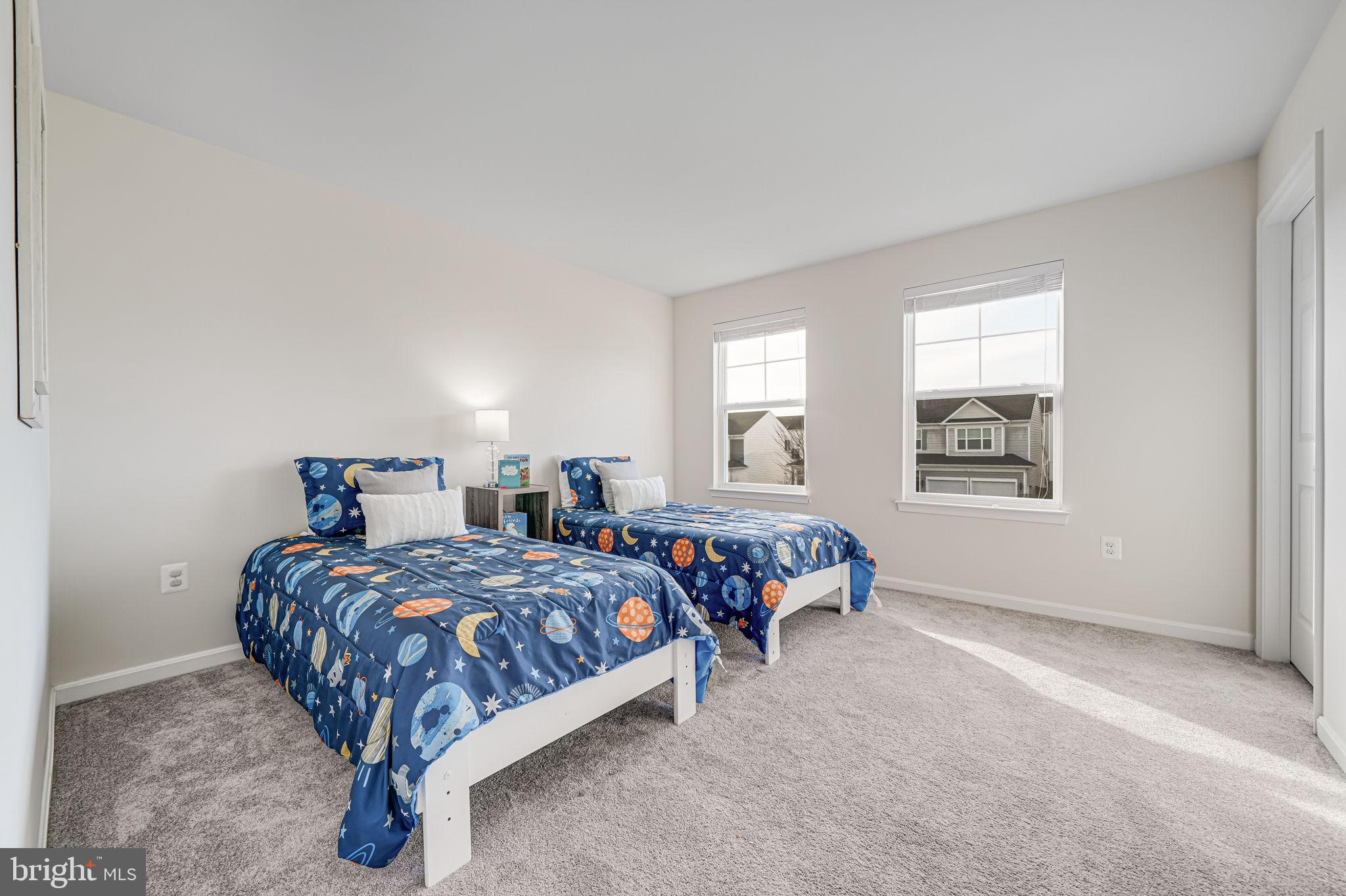 EAGLES POINTE WEST - Residential