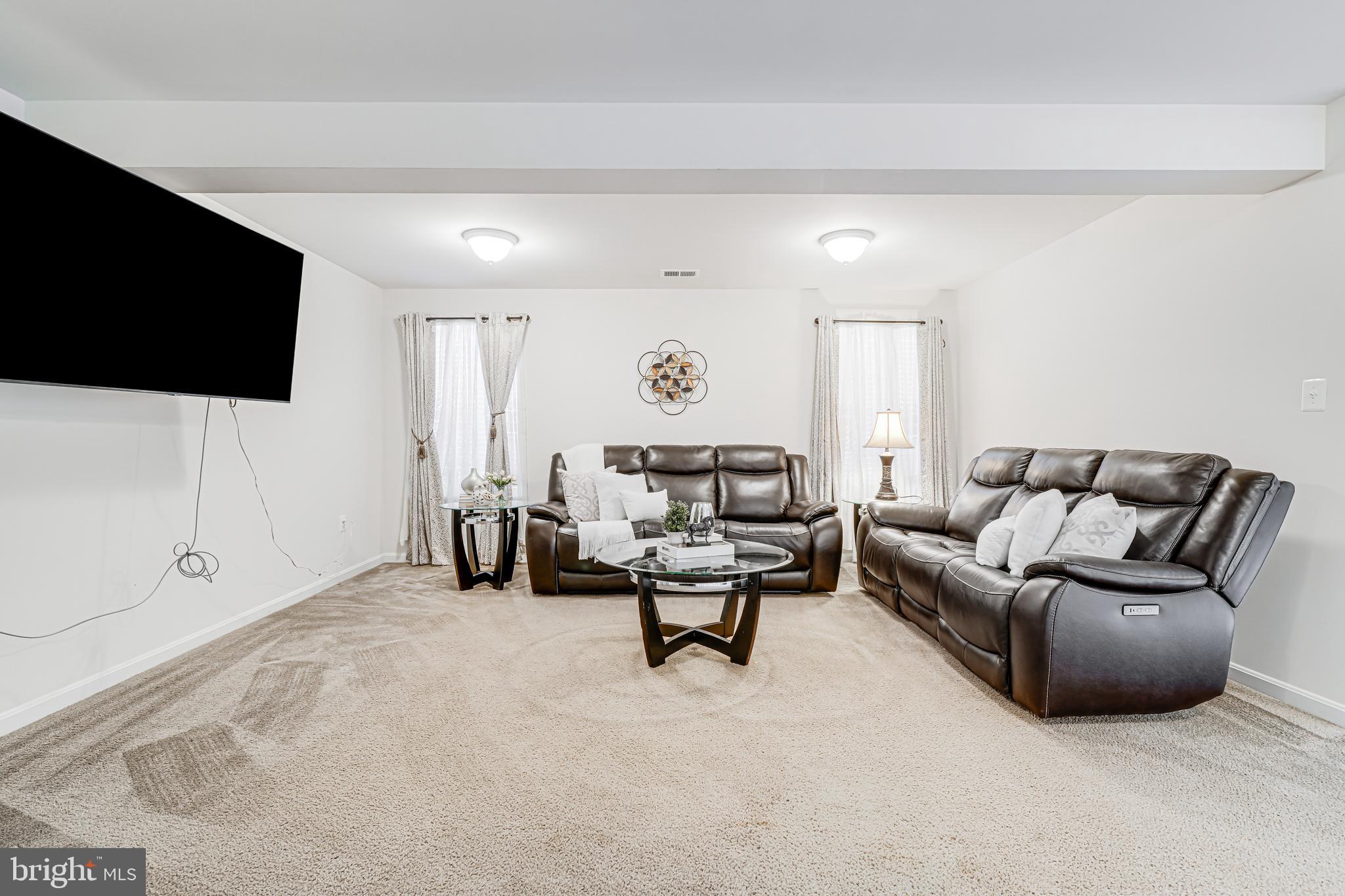 EAGLES POINTE WEST - Residential