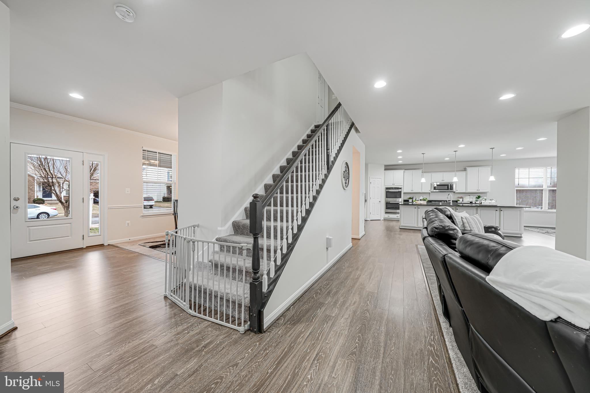 EAGLES POINTE WEST - Residential