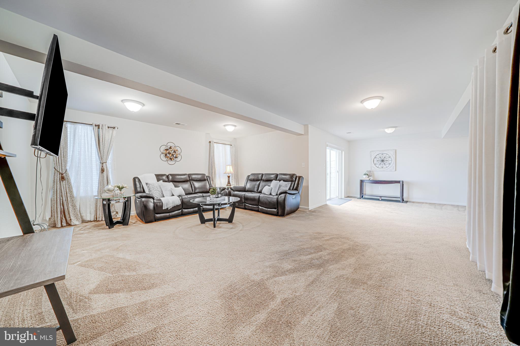 EAGLES POINTE WEST - Residential