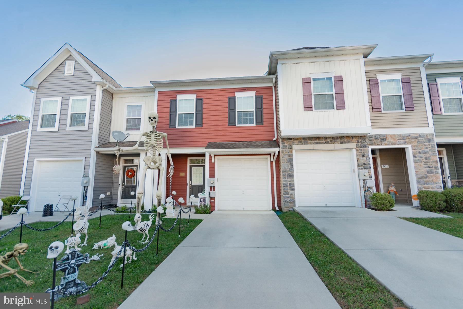 MCCAULEY CROSSING - Residential