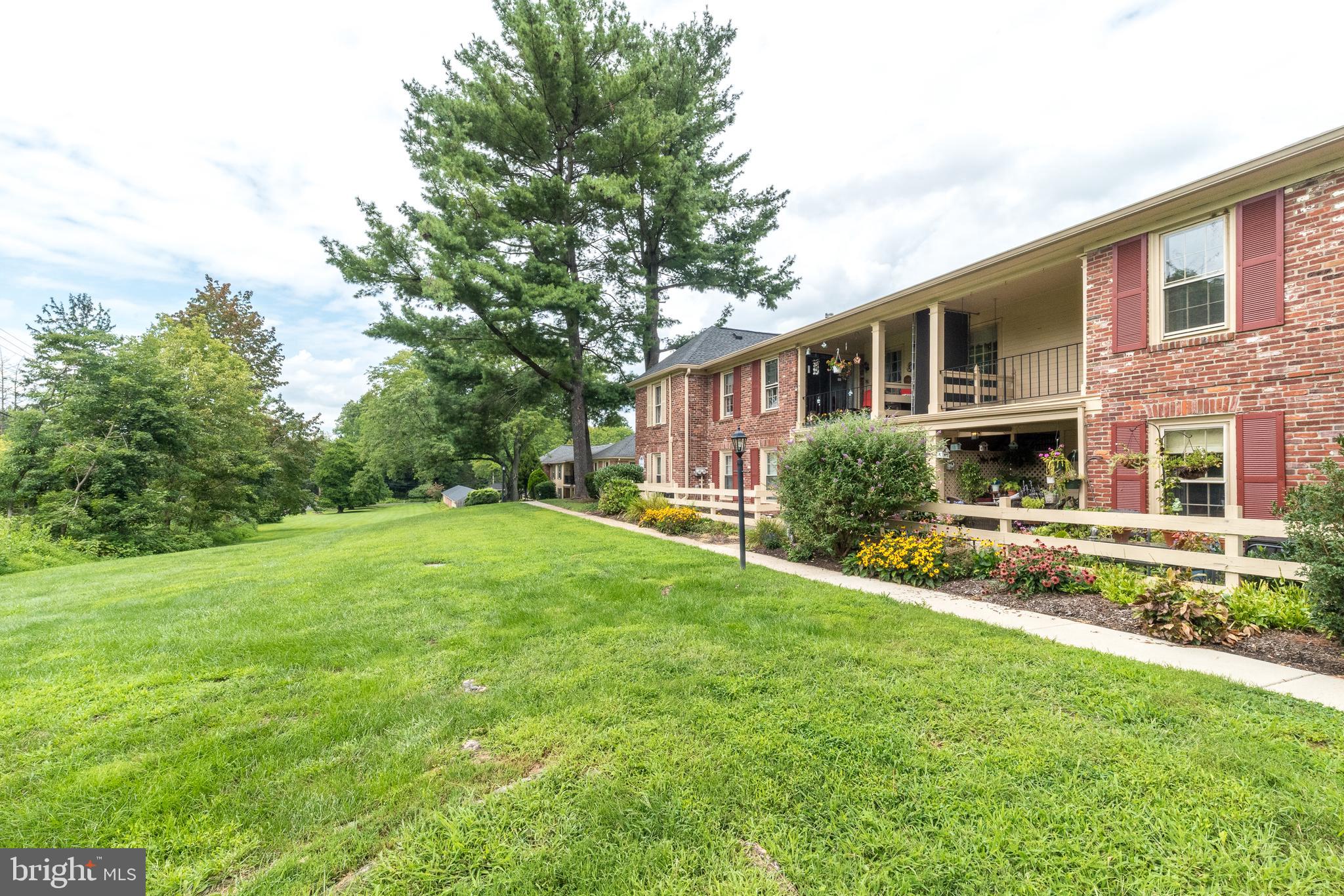 115 MACKLENBURG DRIVE L 20G