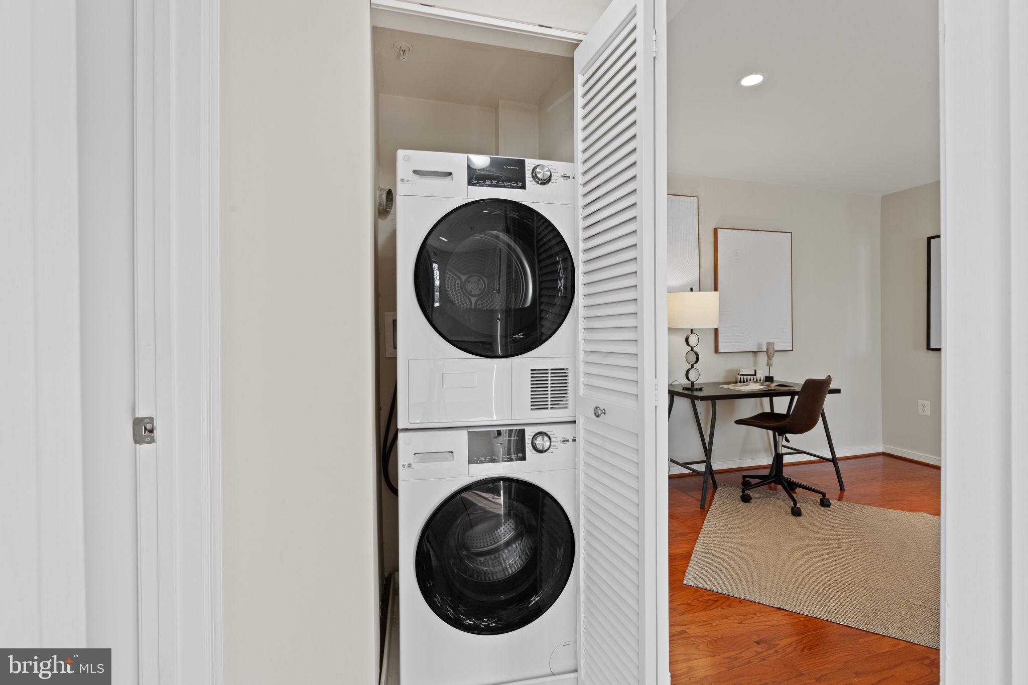 WEST VILLAGE OF SHIRLINGTON - Residential