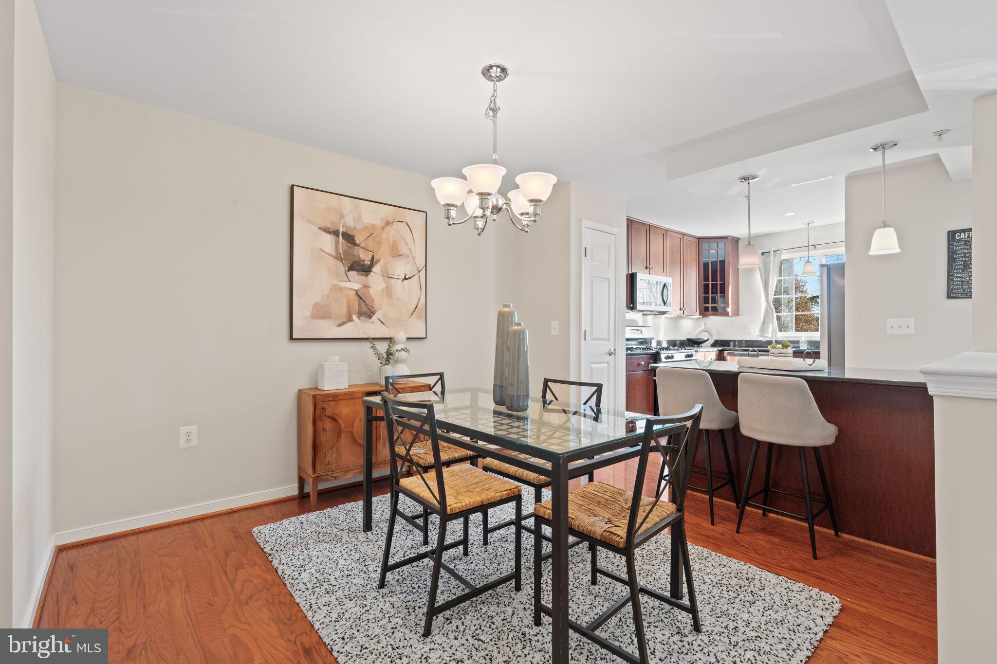 WEST VILLAGE OF SHIRLINGTON - Residential