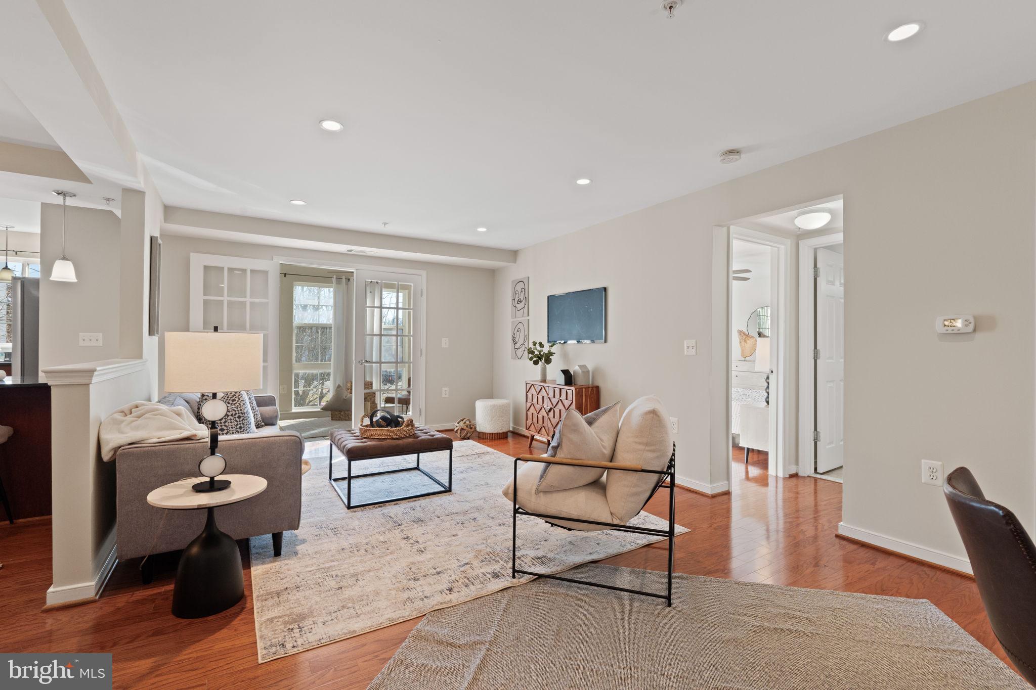 WEST VILLAGE OF SHIRLINGTON - Residential