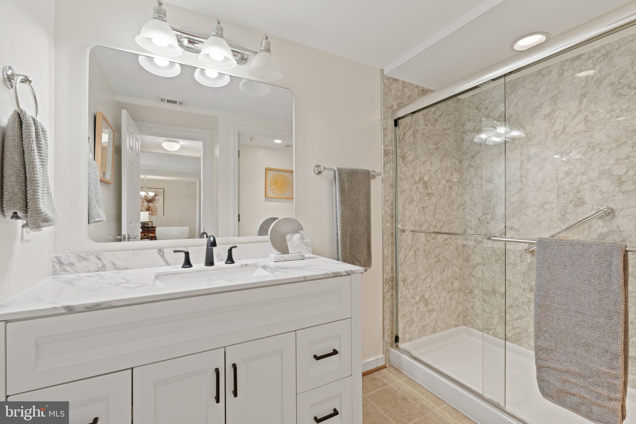 WEST VILLAGE OF SHIRLINGTON - Residential