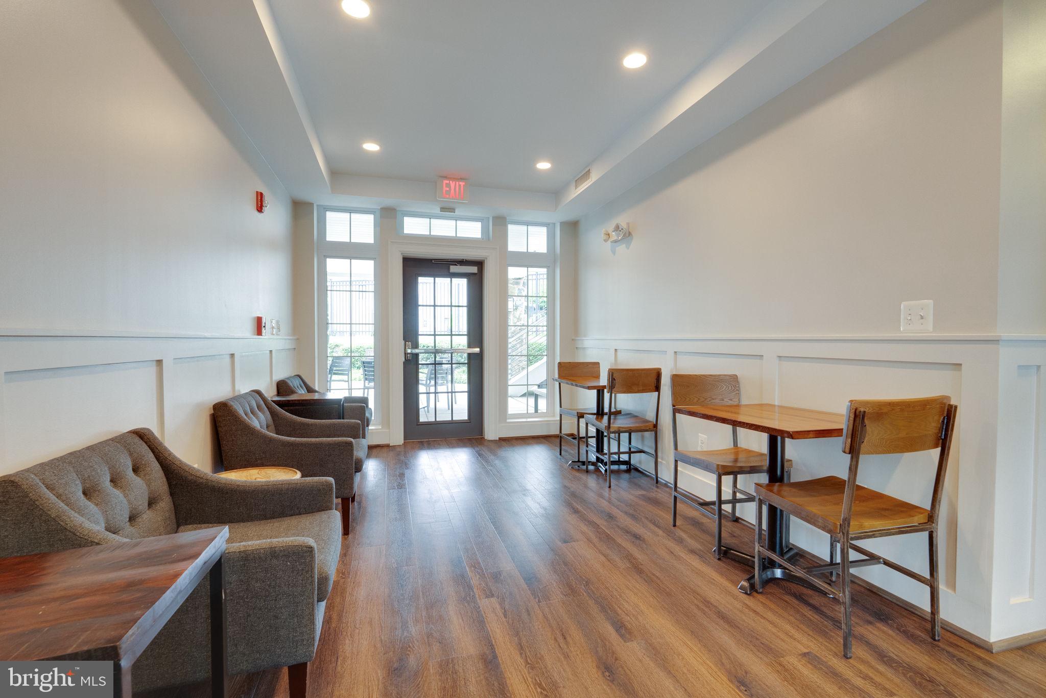 WEST VILLAGE OF SHIRLINGTON - Residential