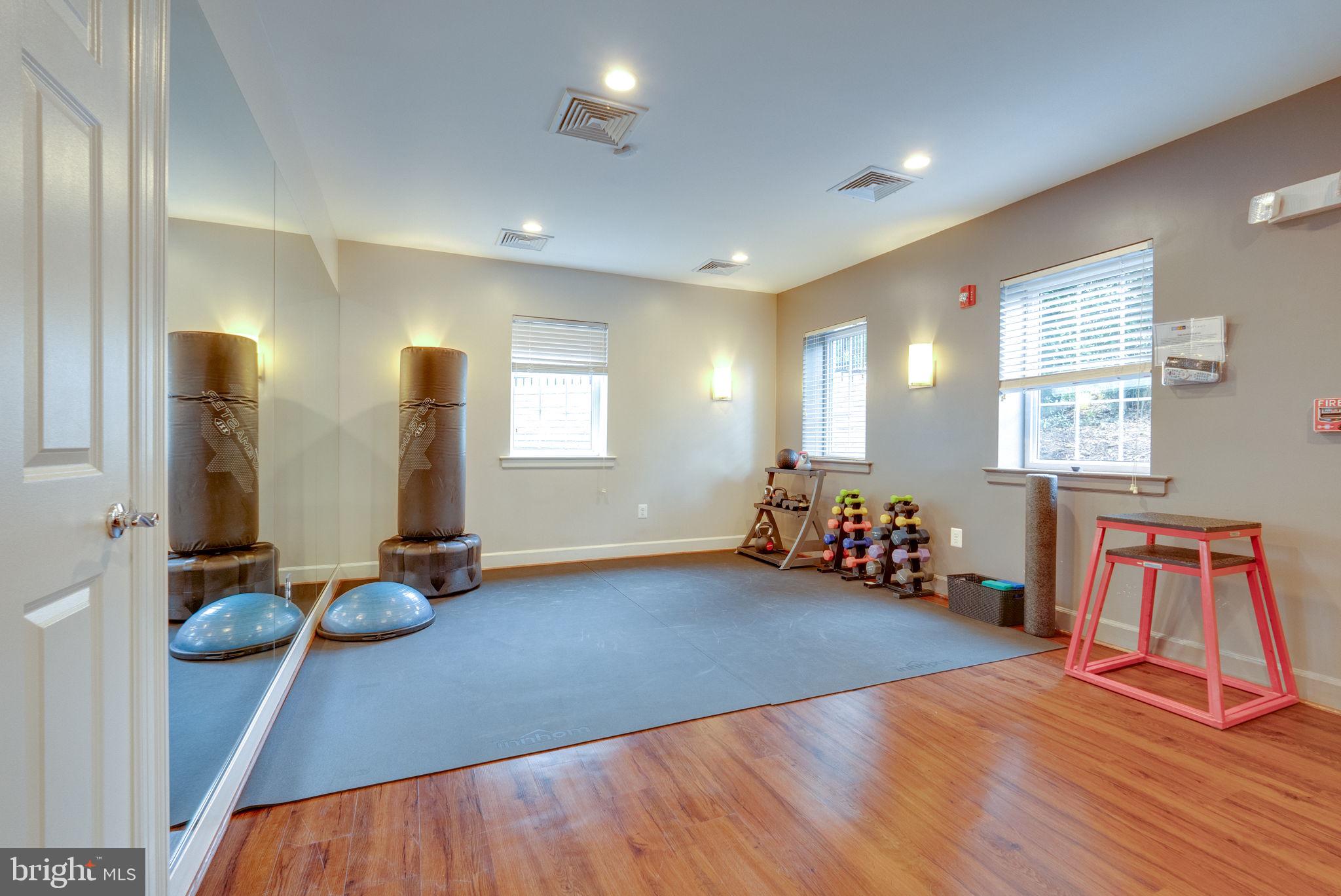 WEST VILLAGE OF SHIRLINGTON - Residential