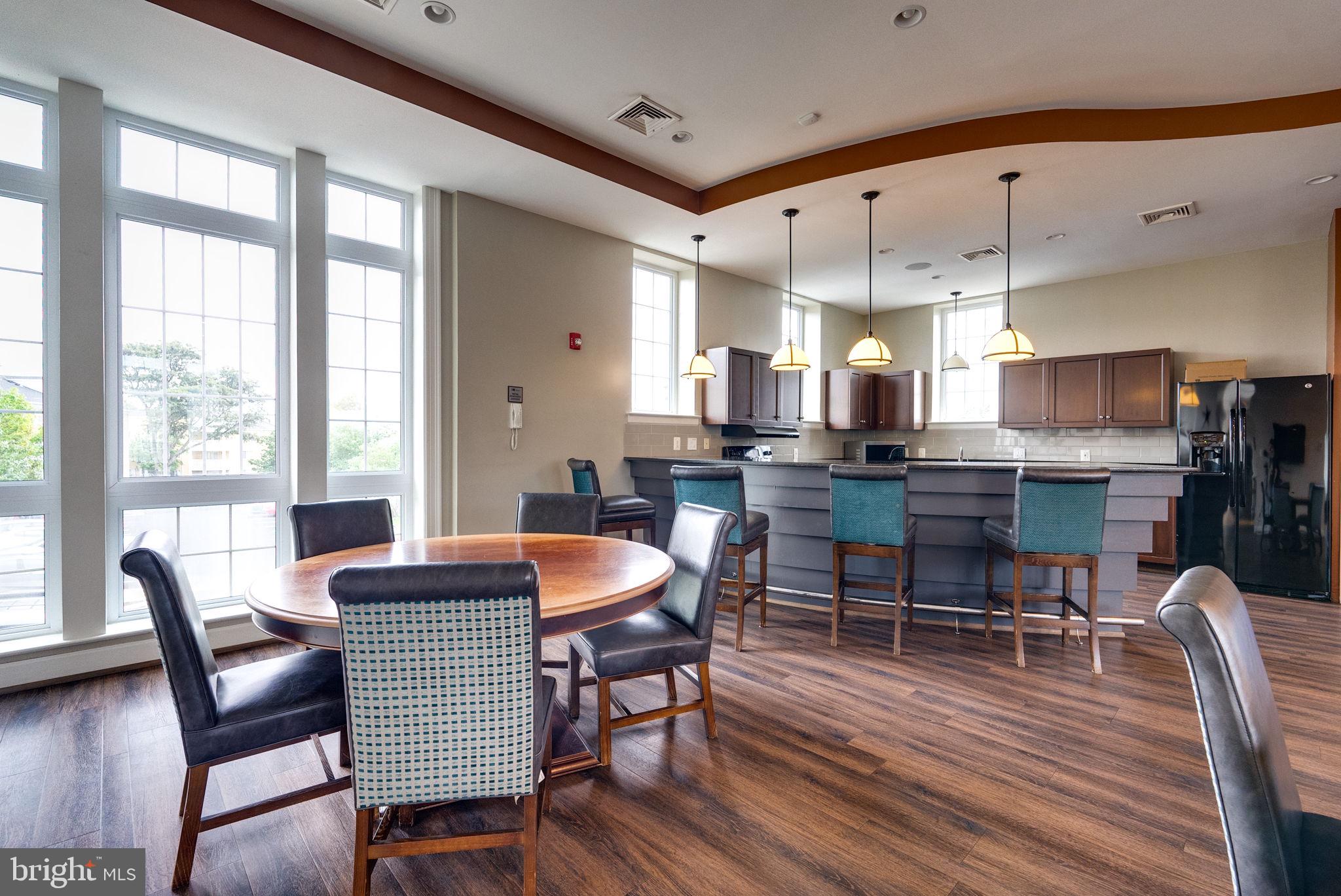 WEST VILLAGE OF SHIRLINGTON - Residential