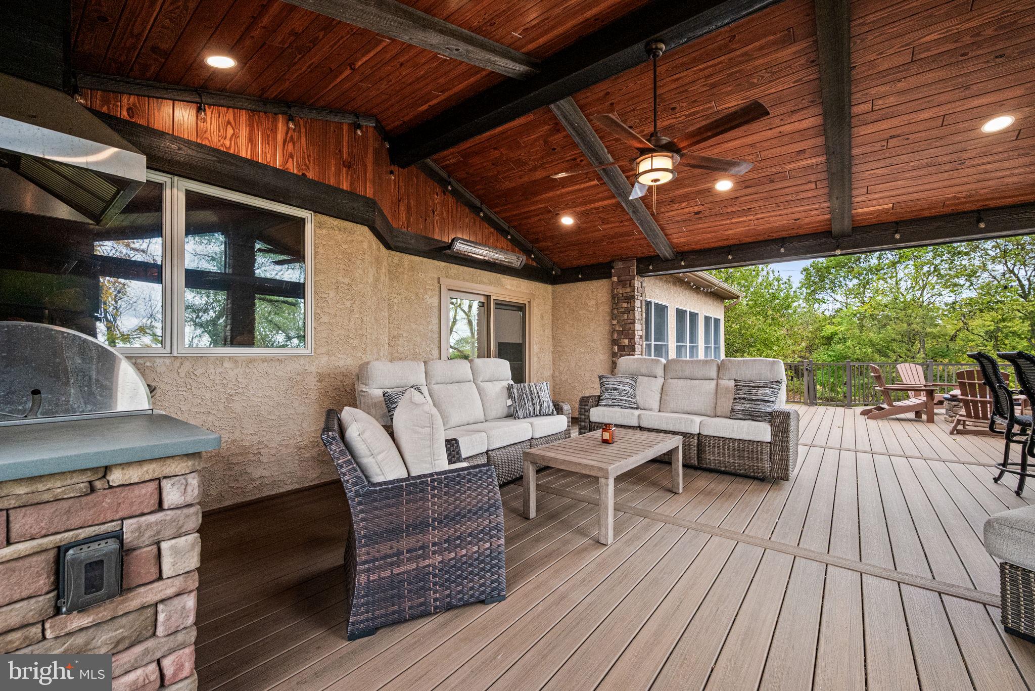 PROVIDENCE OAKS - Residential