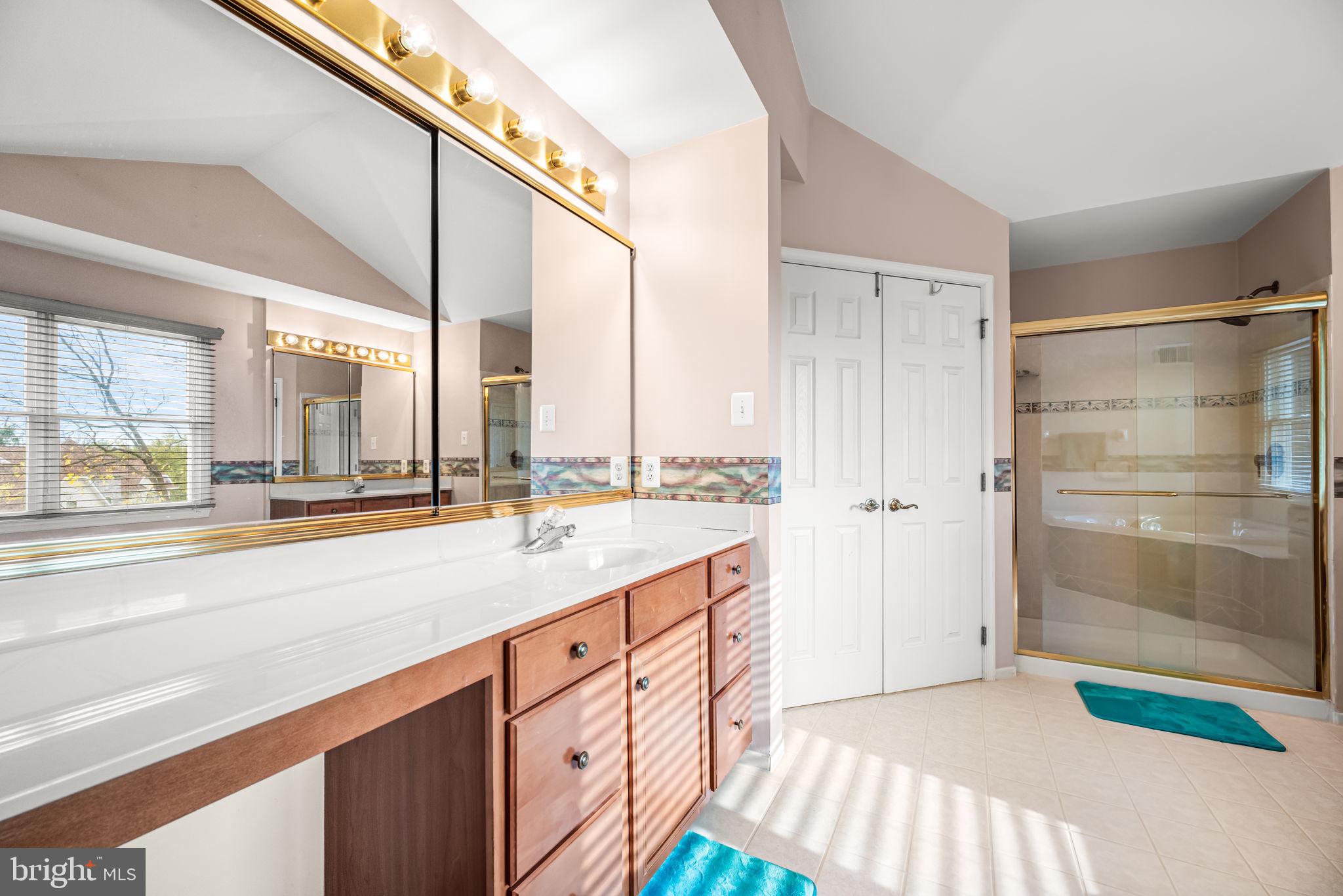 PROVIDENCE OAKS - Residential