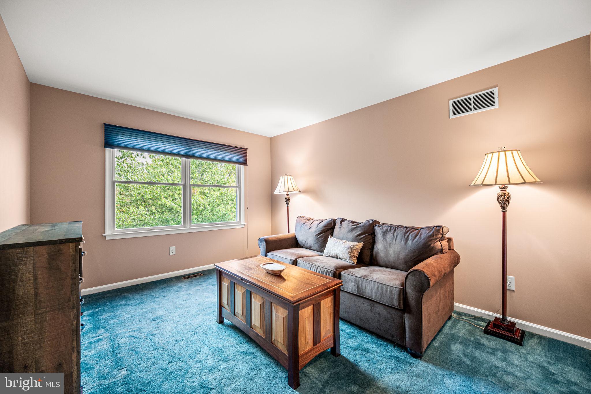 PROVIDENCE OAKS - Residential