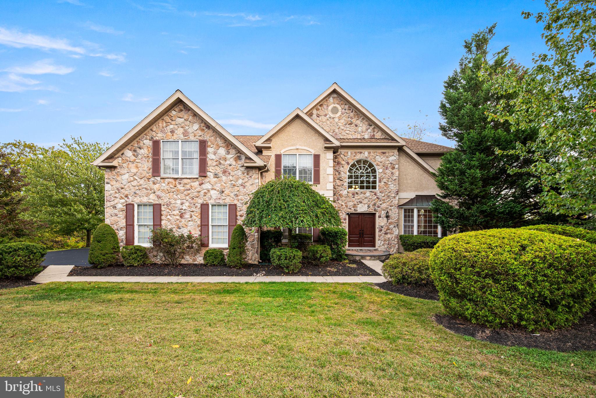 PROVIDENCE OAKS - Residential