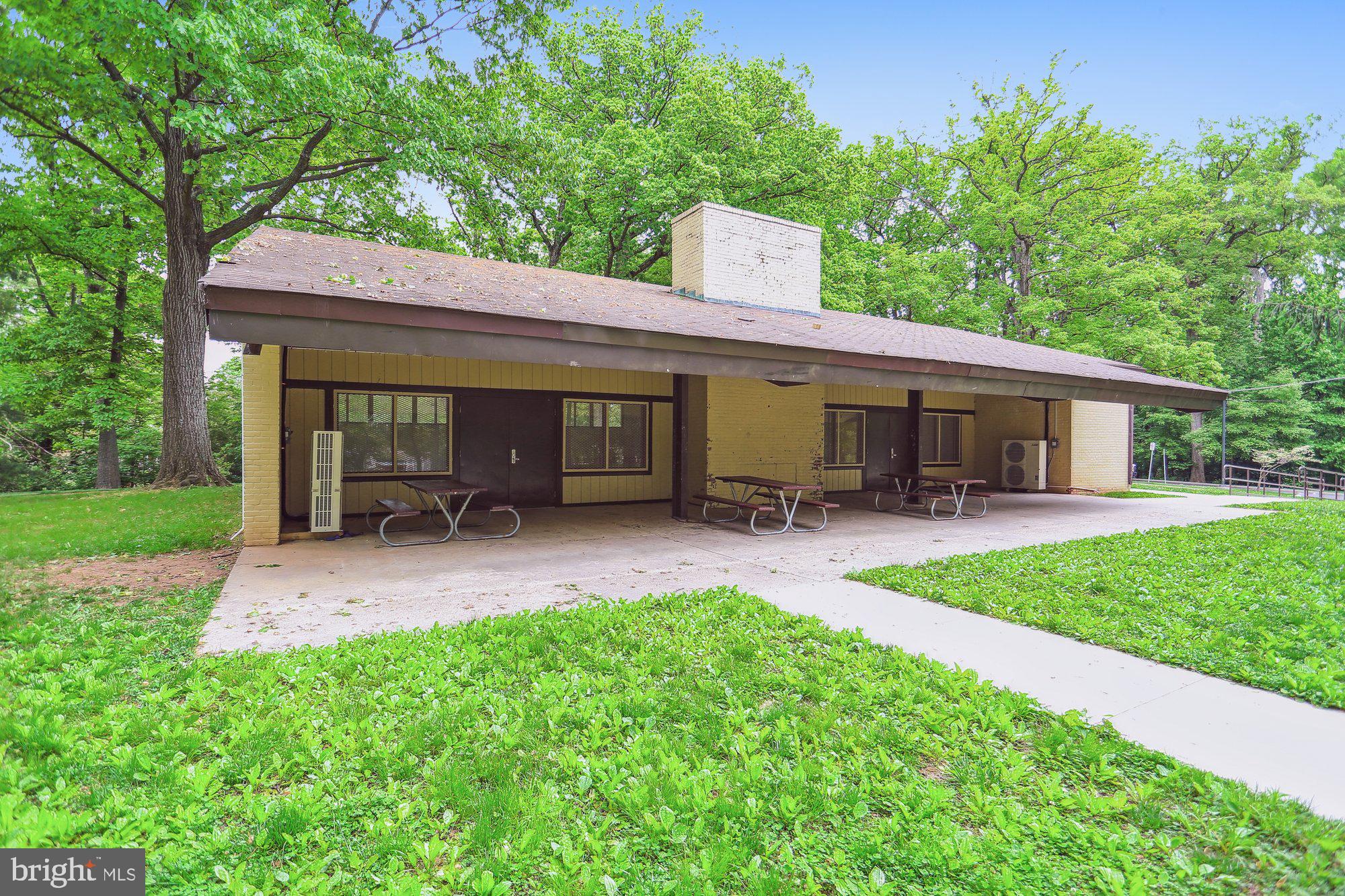 PARKWOOD - Residential