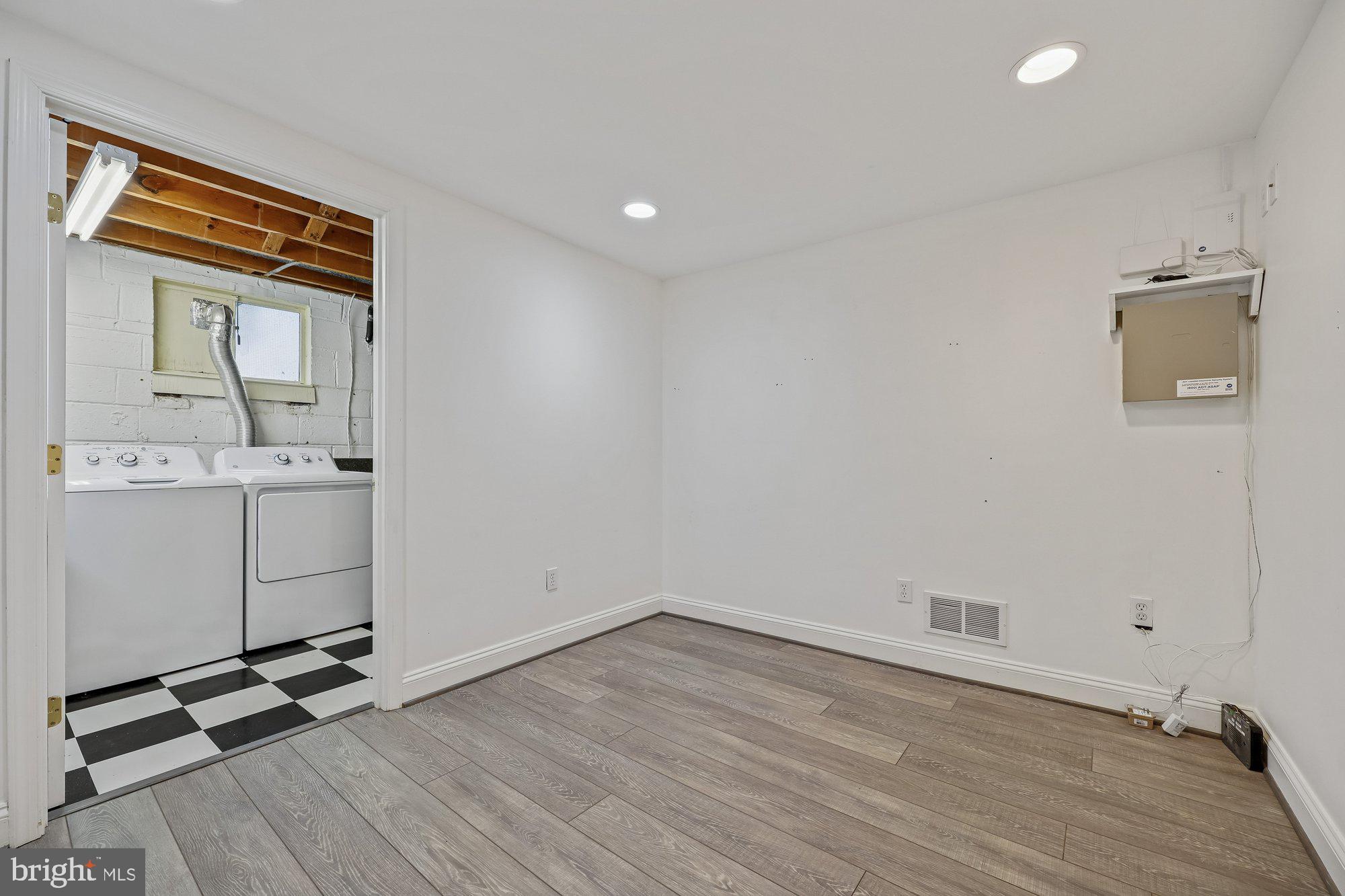 PARKWOOD - Residential