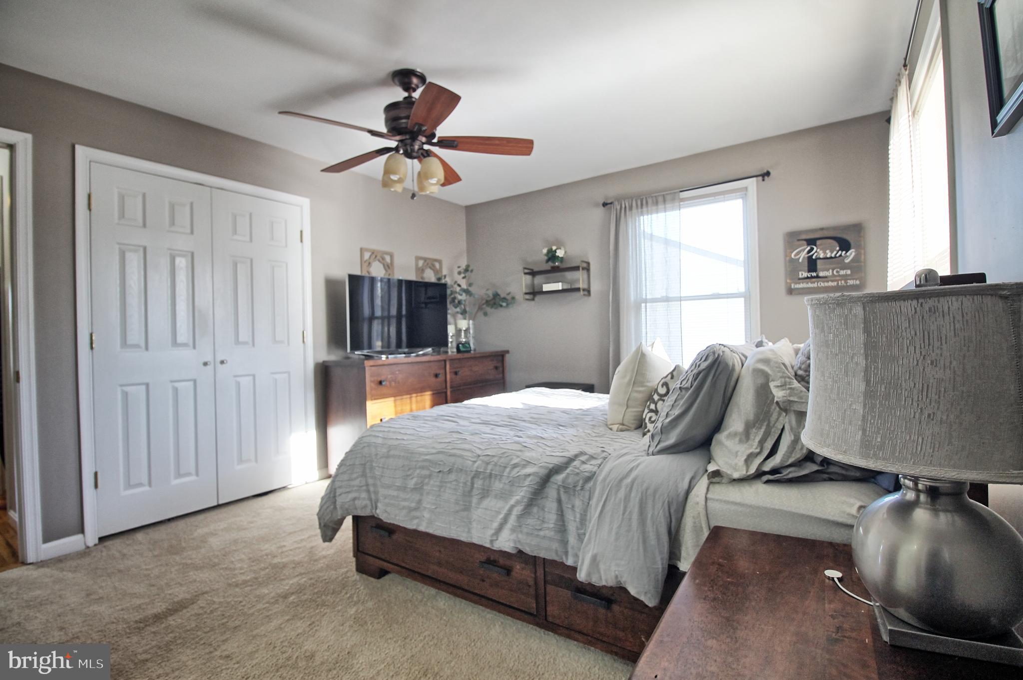 WOODLAND BEACH - Residential