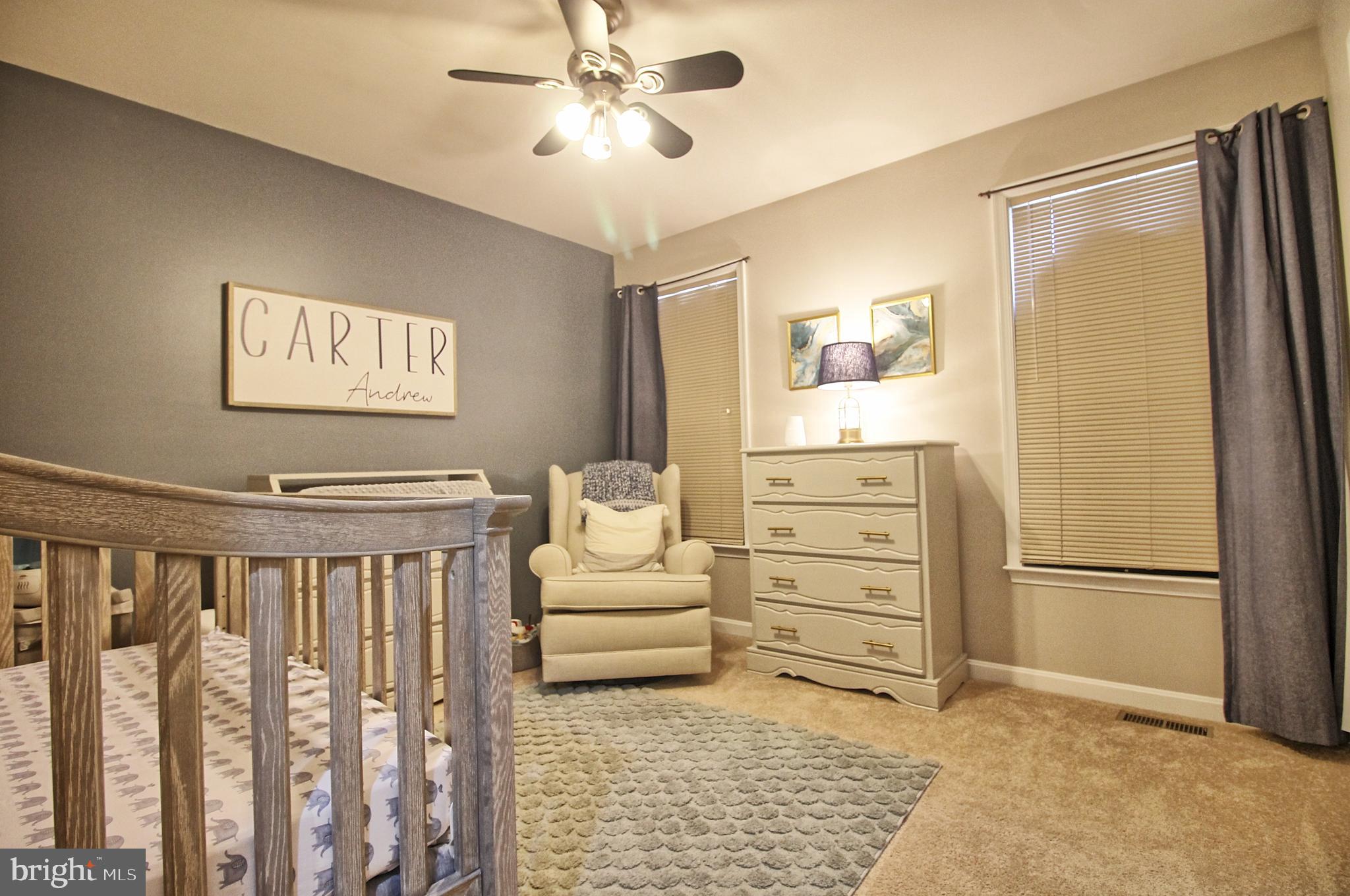 WOODLAND BEACH - Residential