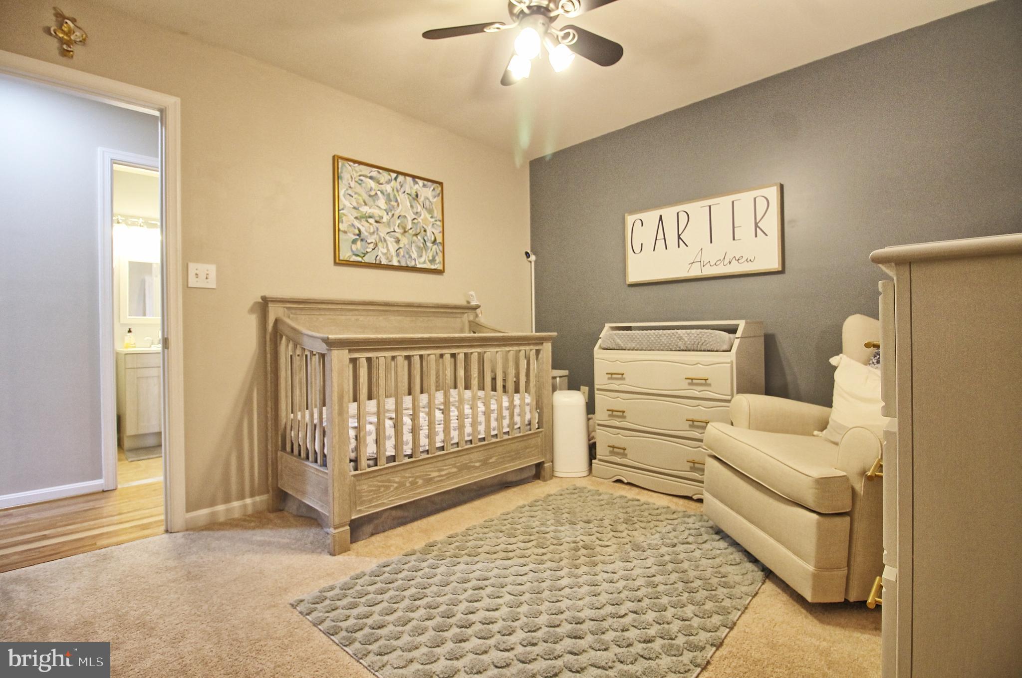 WOODLAND BEACH - Residential