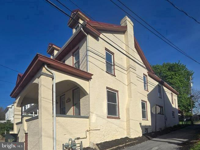 110 E ORANGE STREET