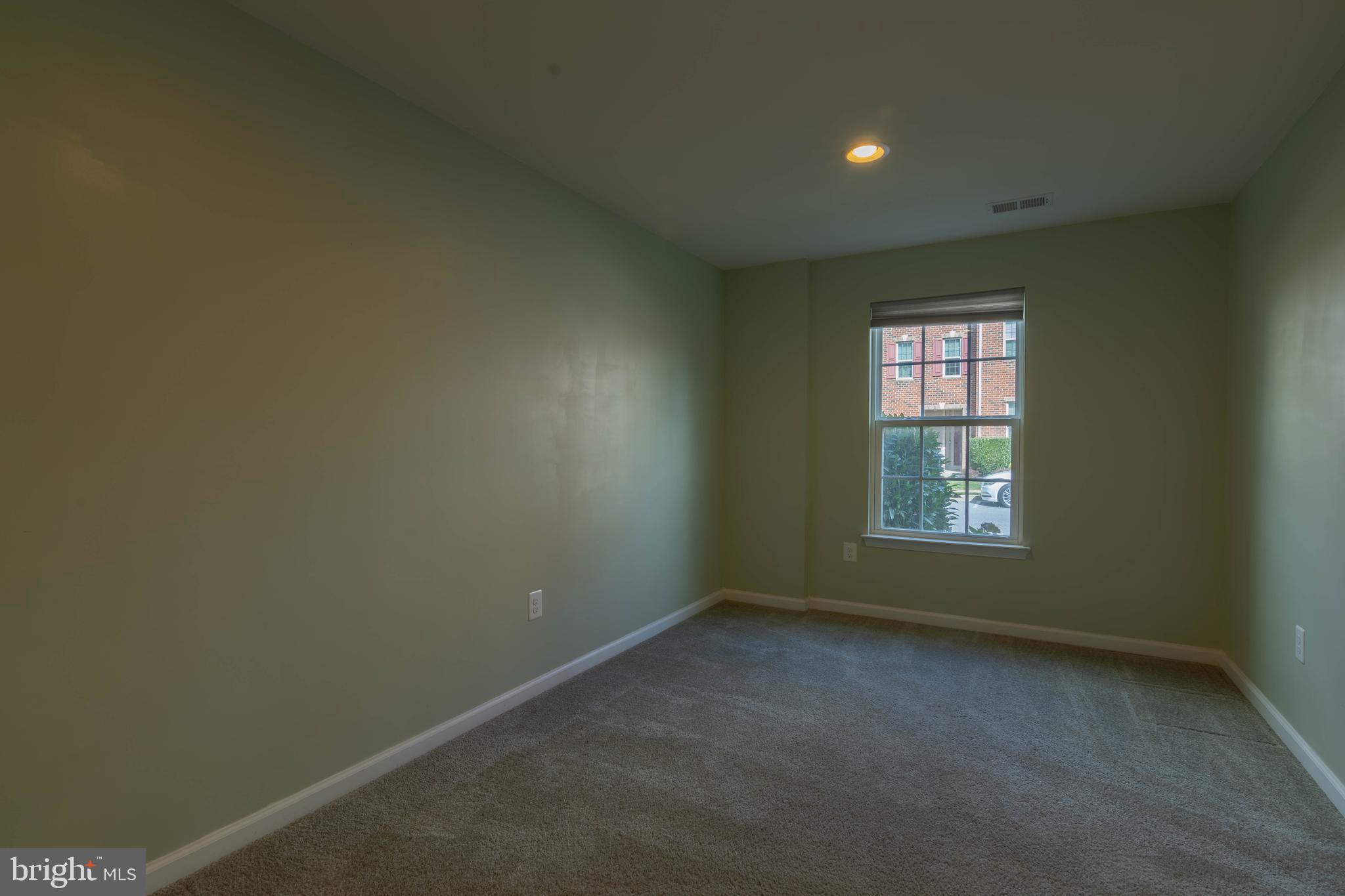 LINTON AT BALLENGER - Residential Lease