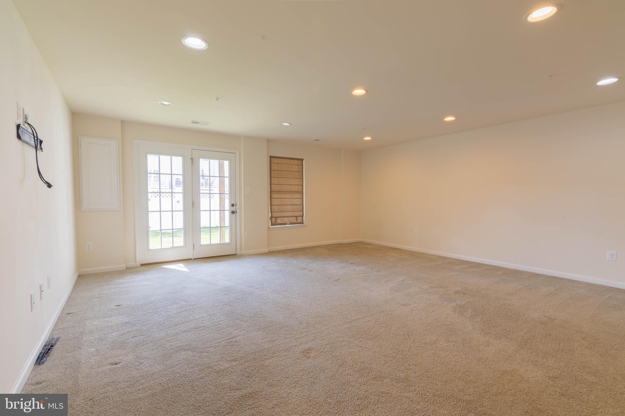 LINTON AT BALLENGER - Residential Lease