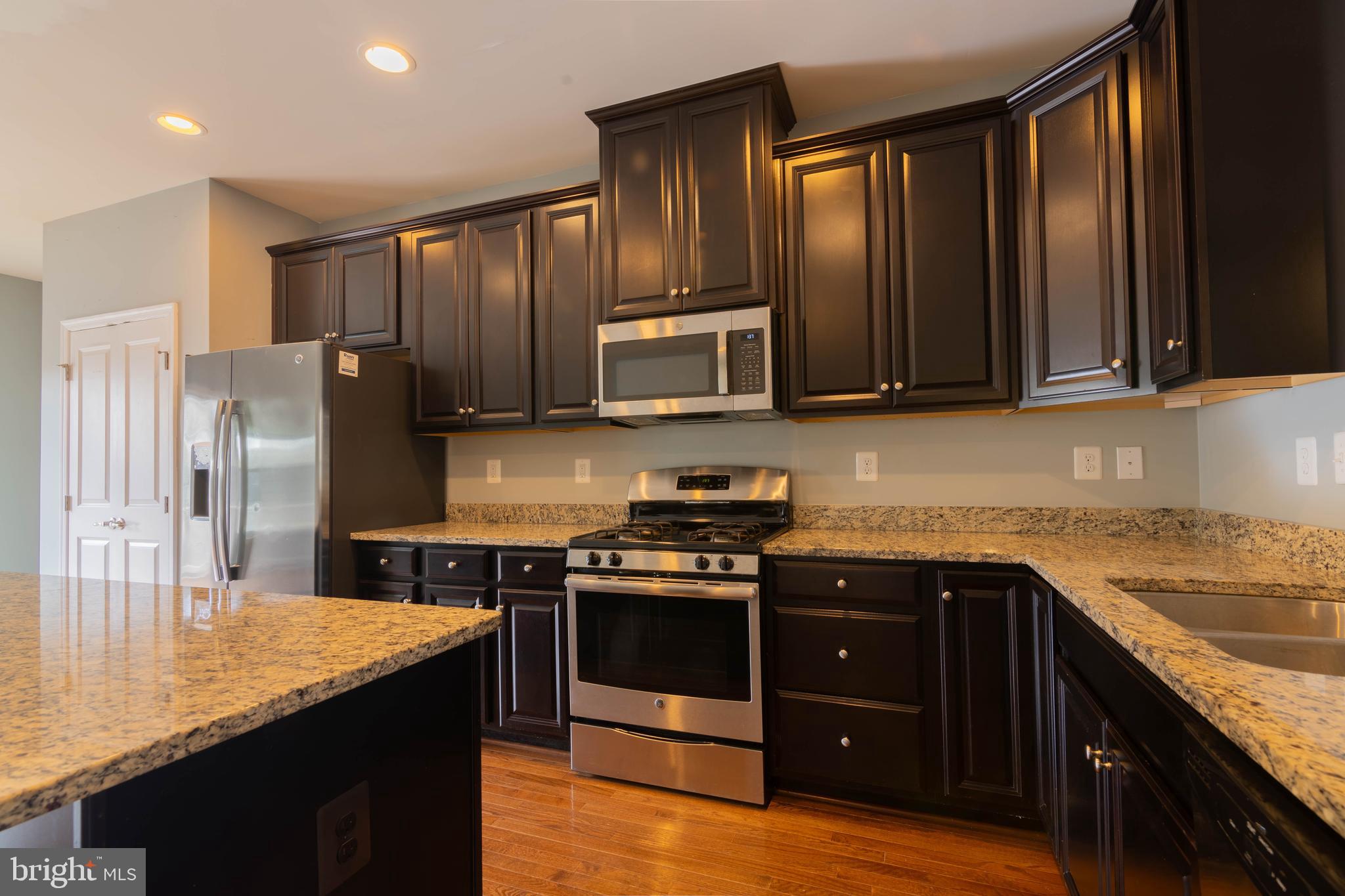 LINTON AT BALLENGER - Residential Lease