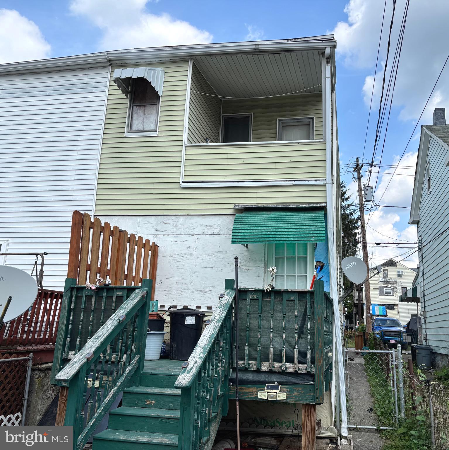 140 S GRAPE STREET