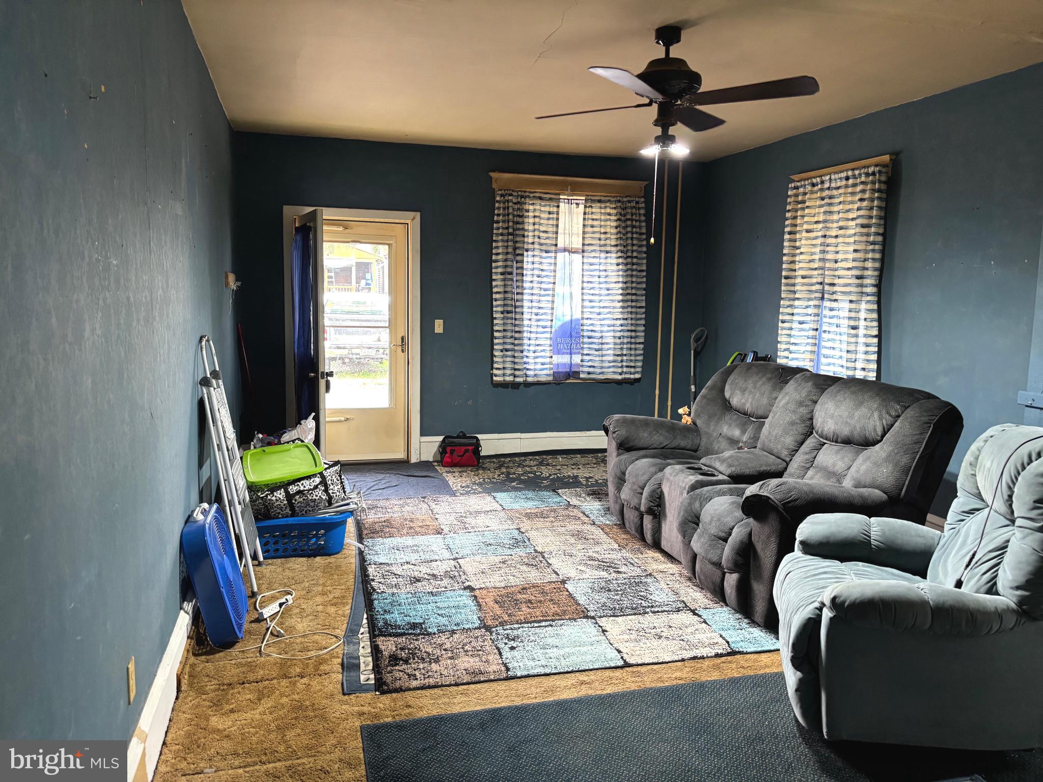 140 S GRAPE STREET