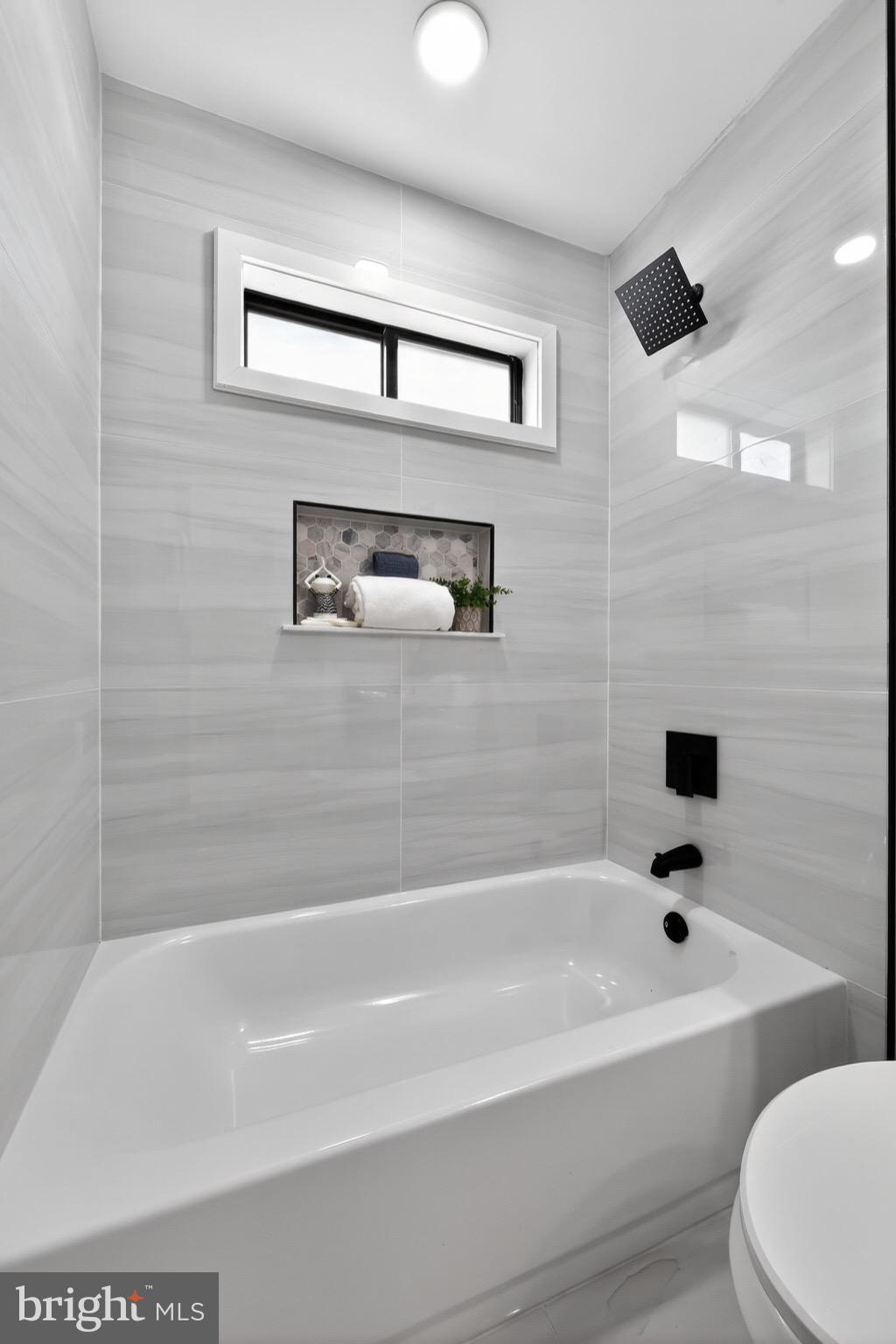 LEISURETOWNE - Residential