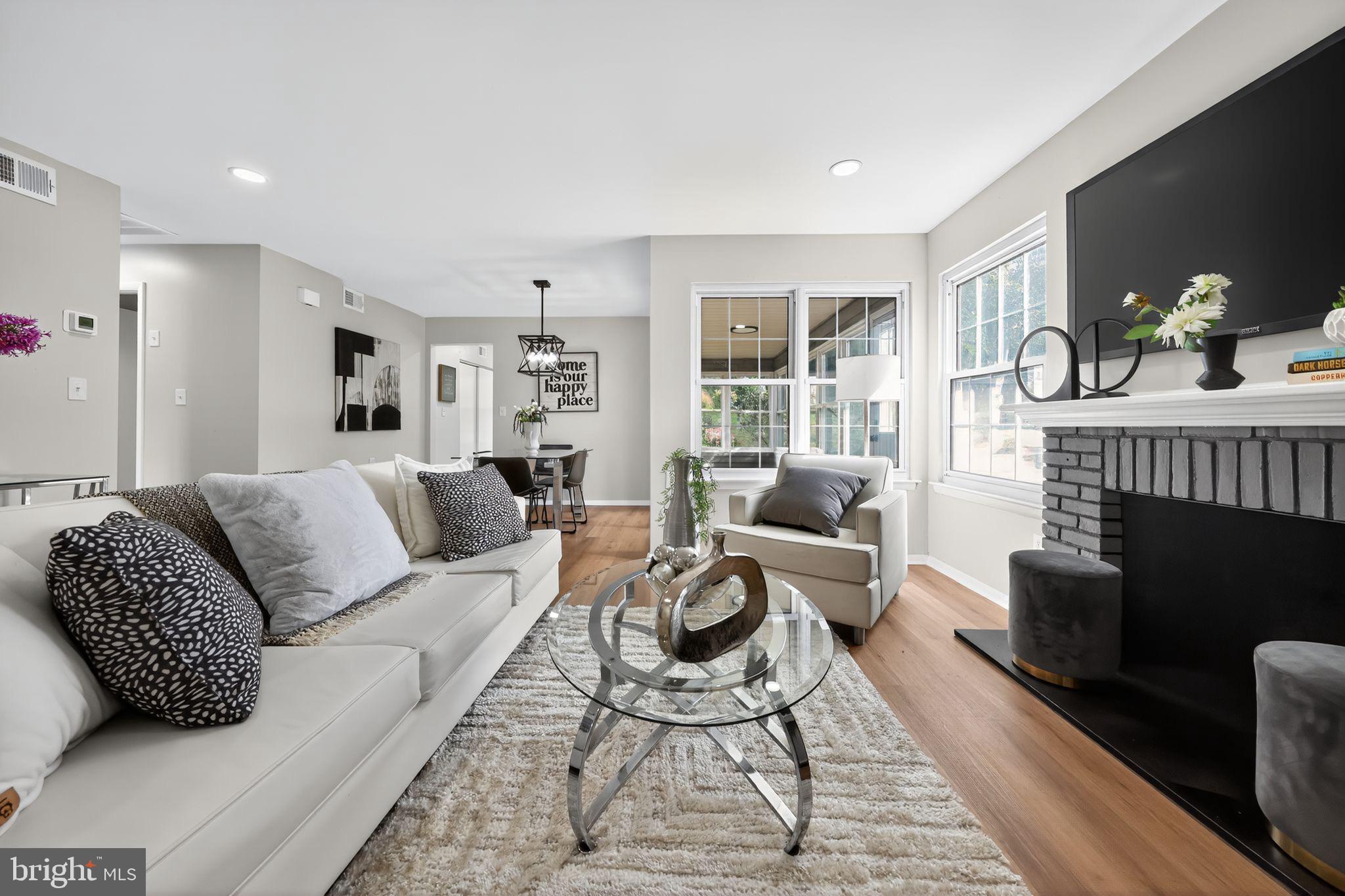 LEISURETOWNE - Residential