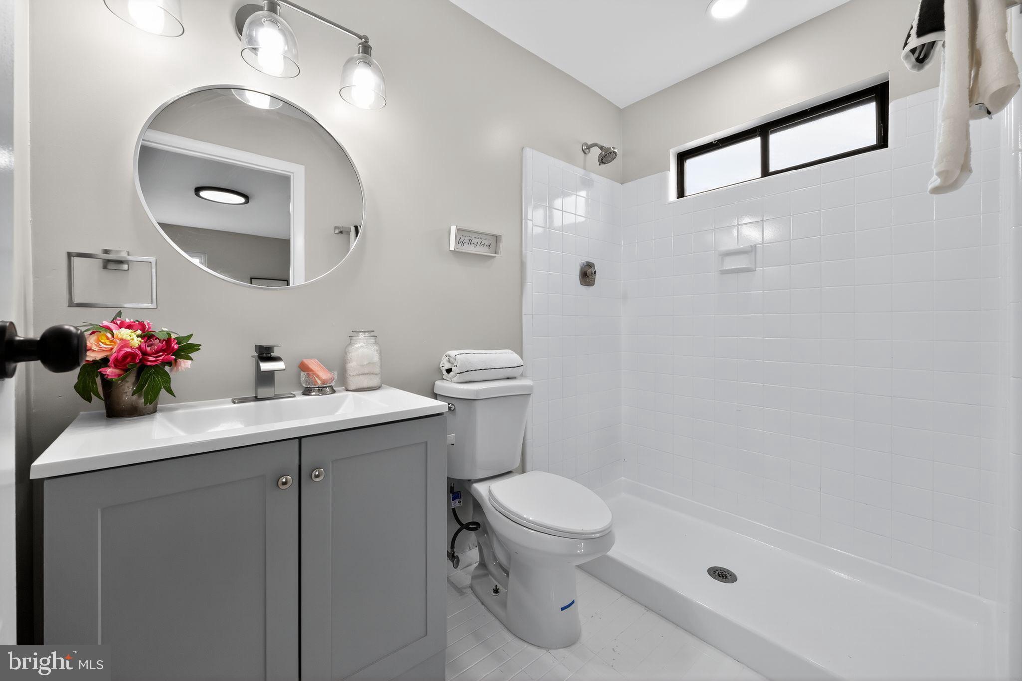 LEISURETOWNE - Residential