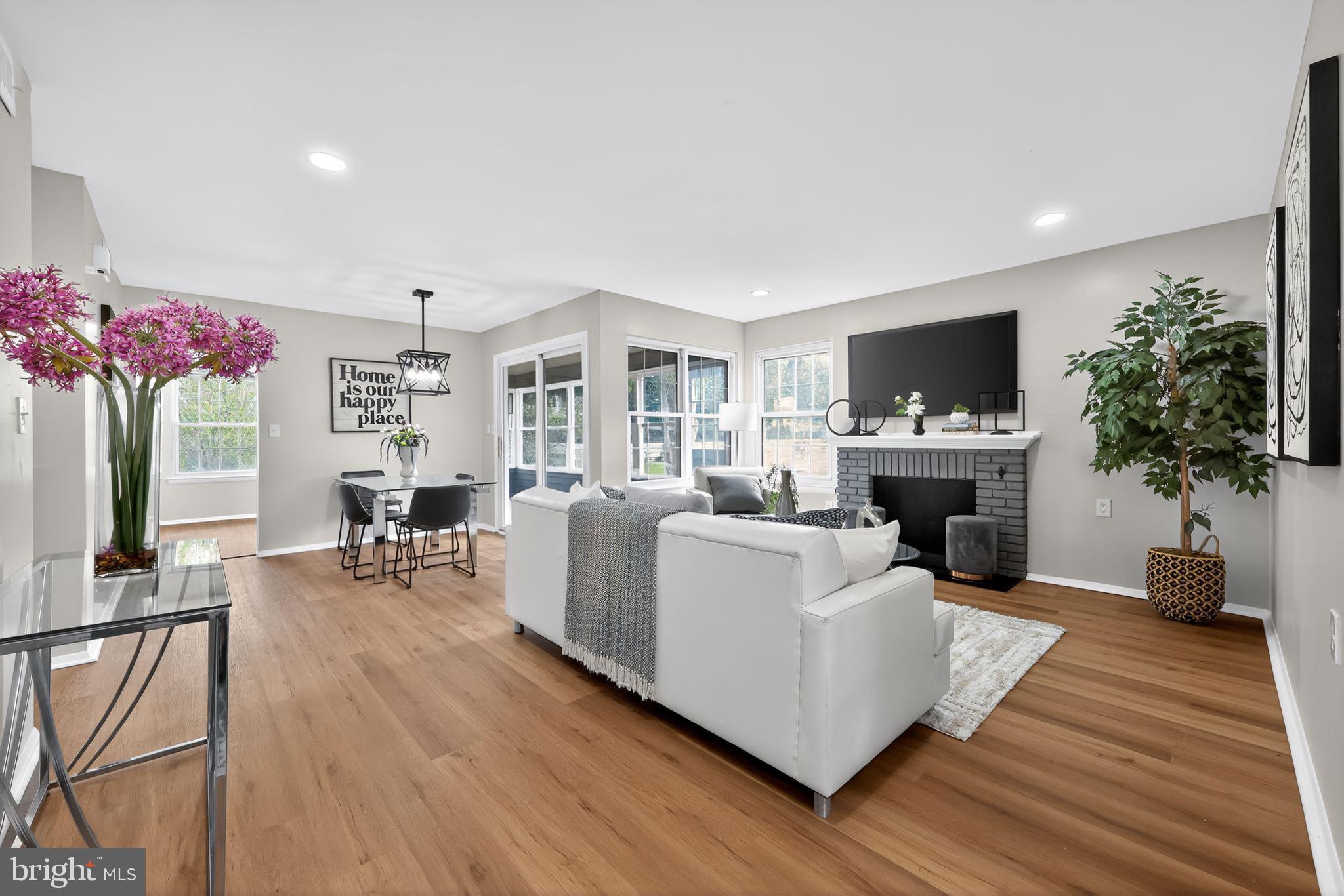 LEISURETOWNE - Residential