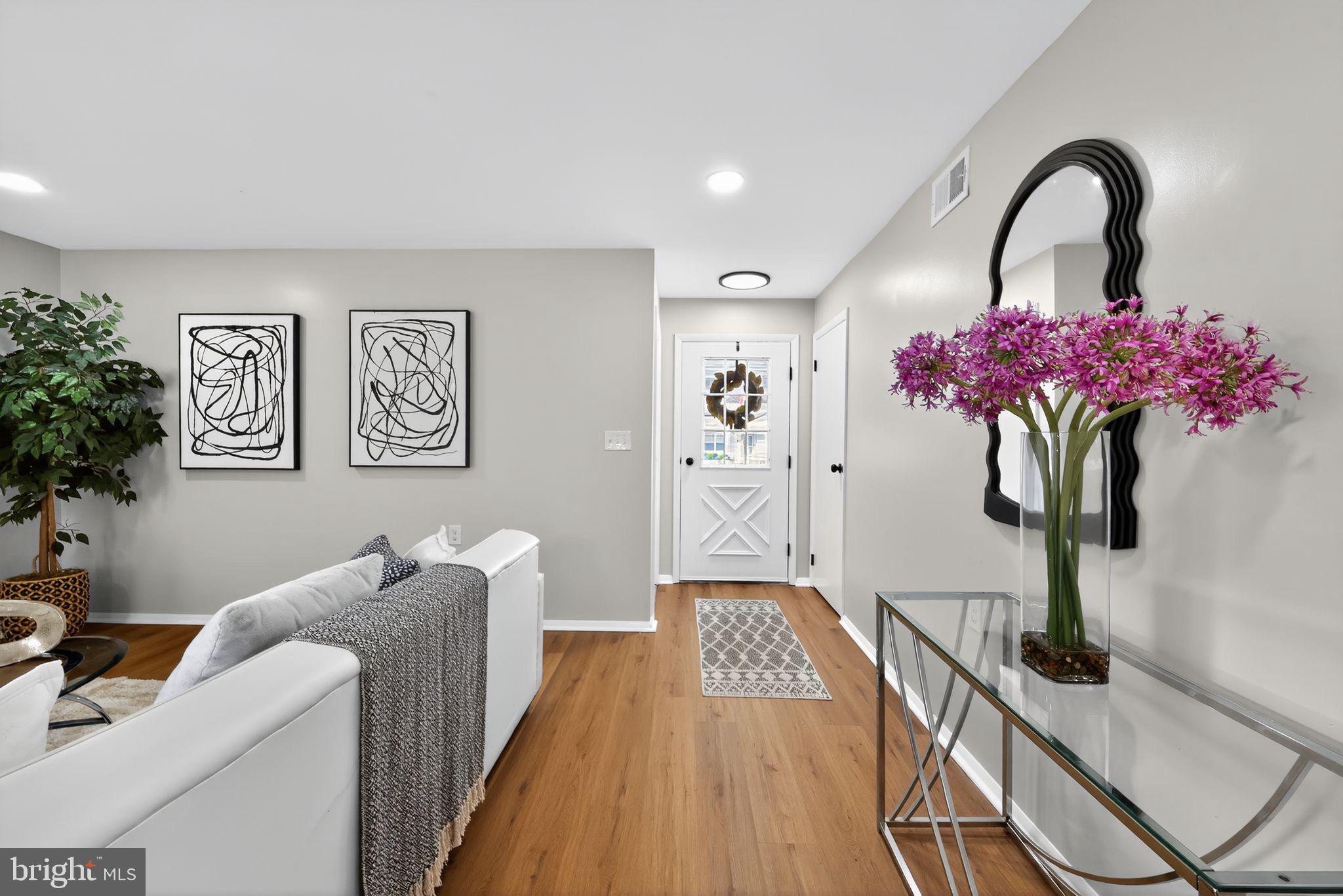 LEISURETOWNE - Residential