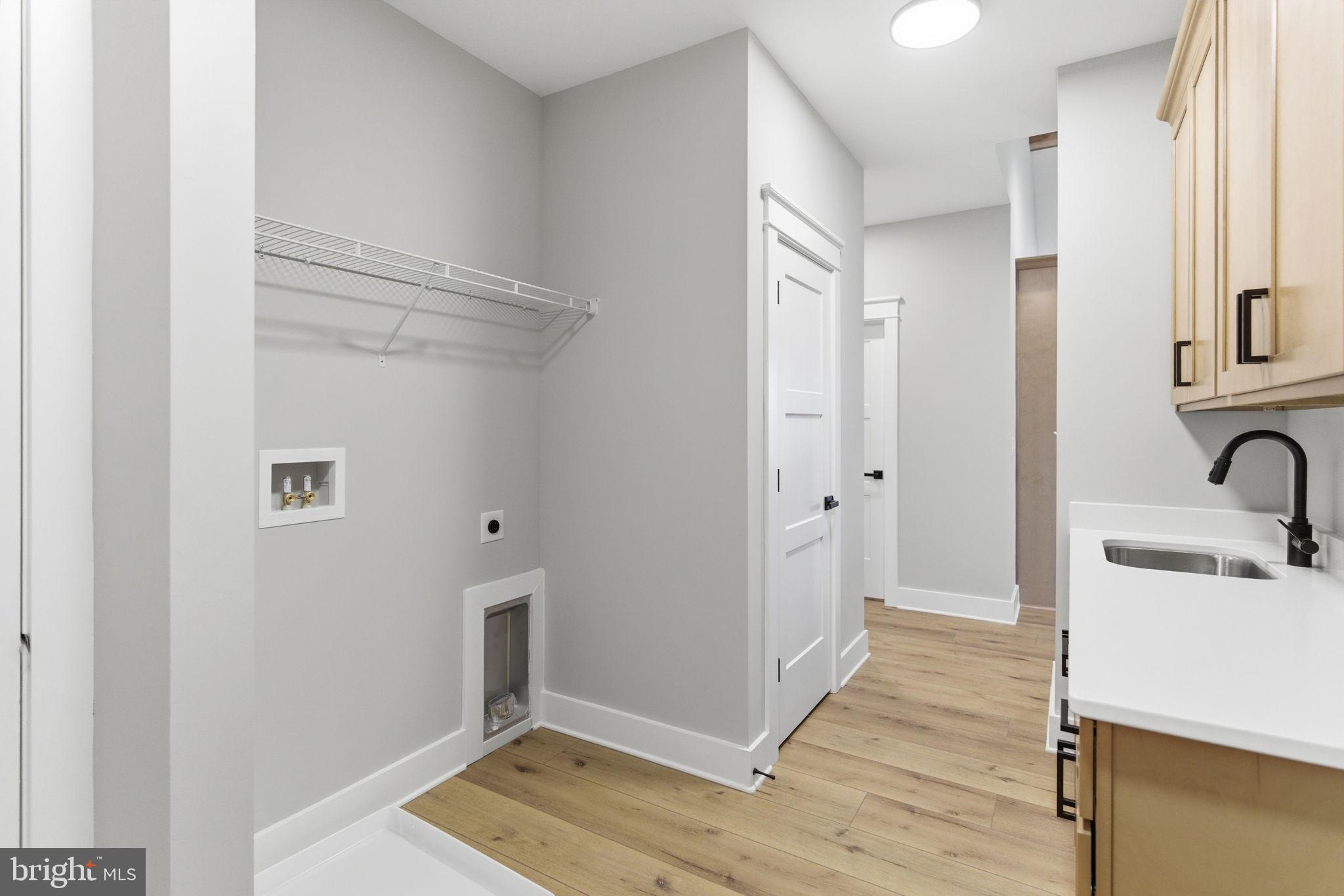 HALLMARK GLEN - Residential