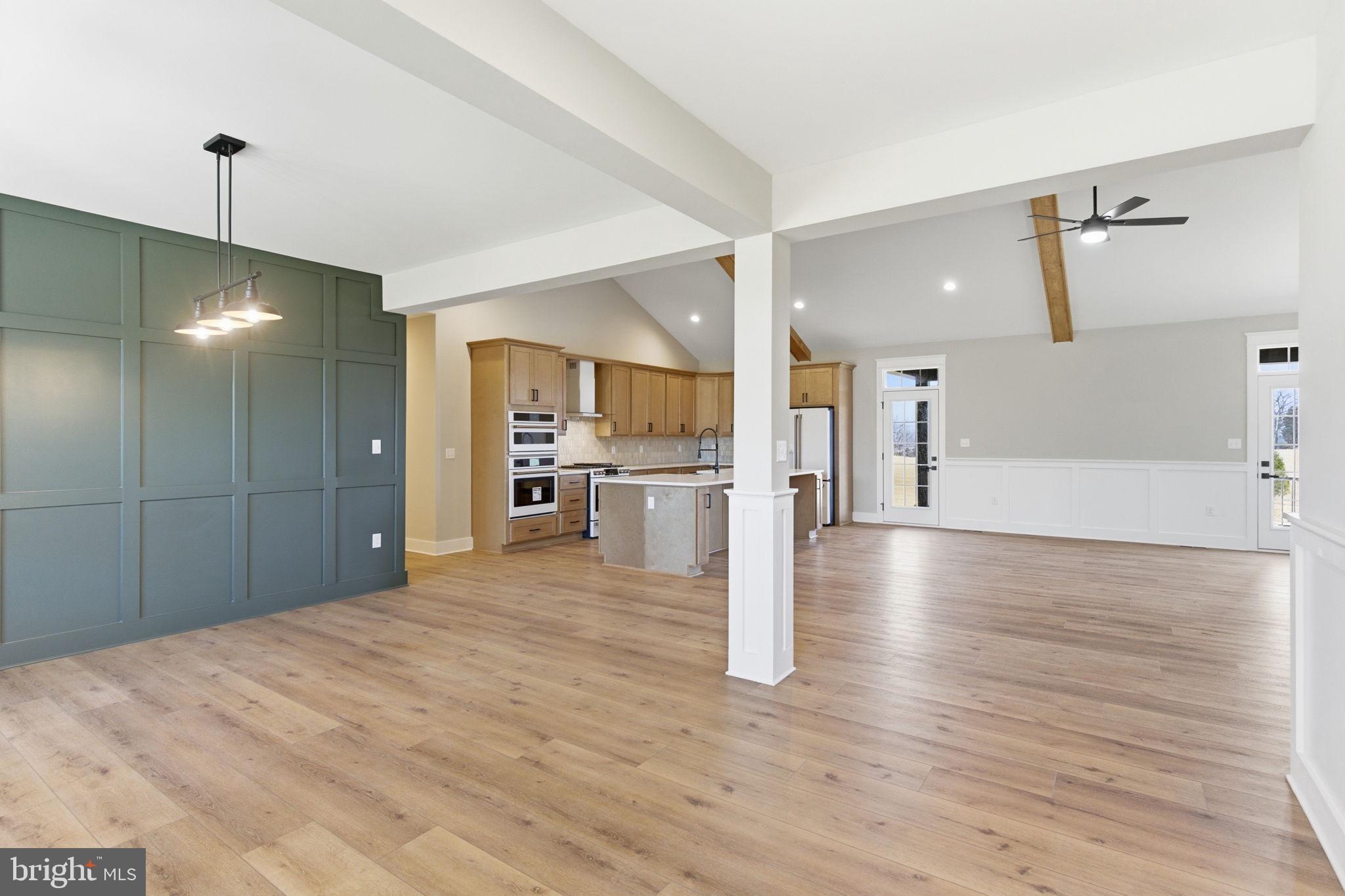 HALLMARK GLEN - Residential