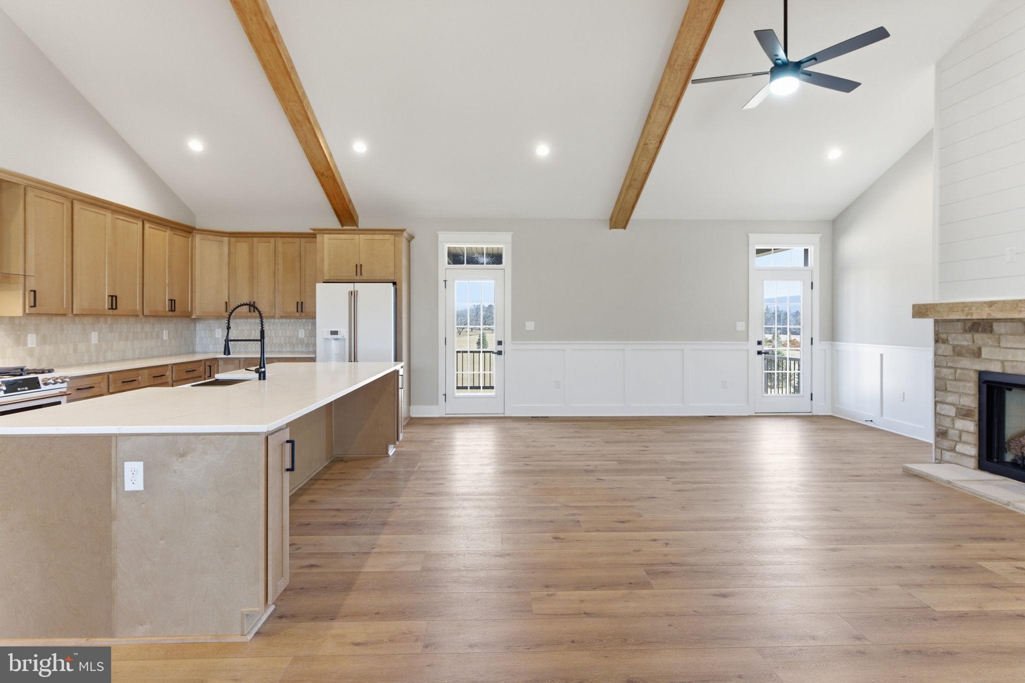 HALLMARK GLEN - Residential