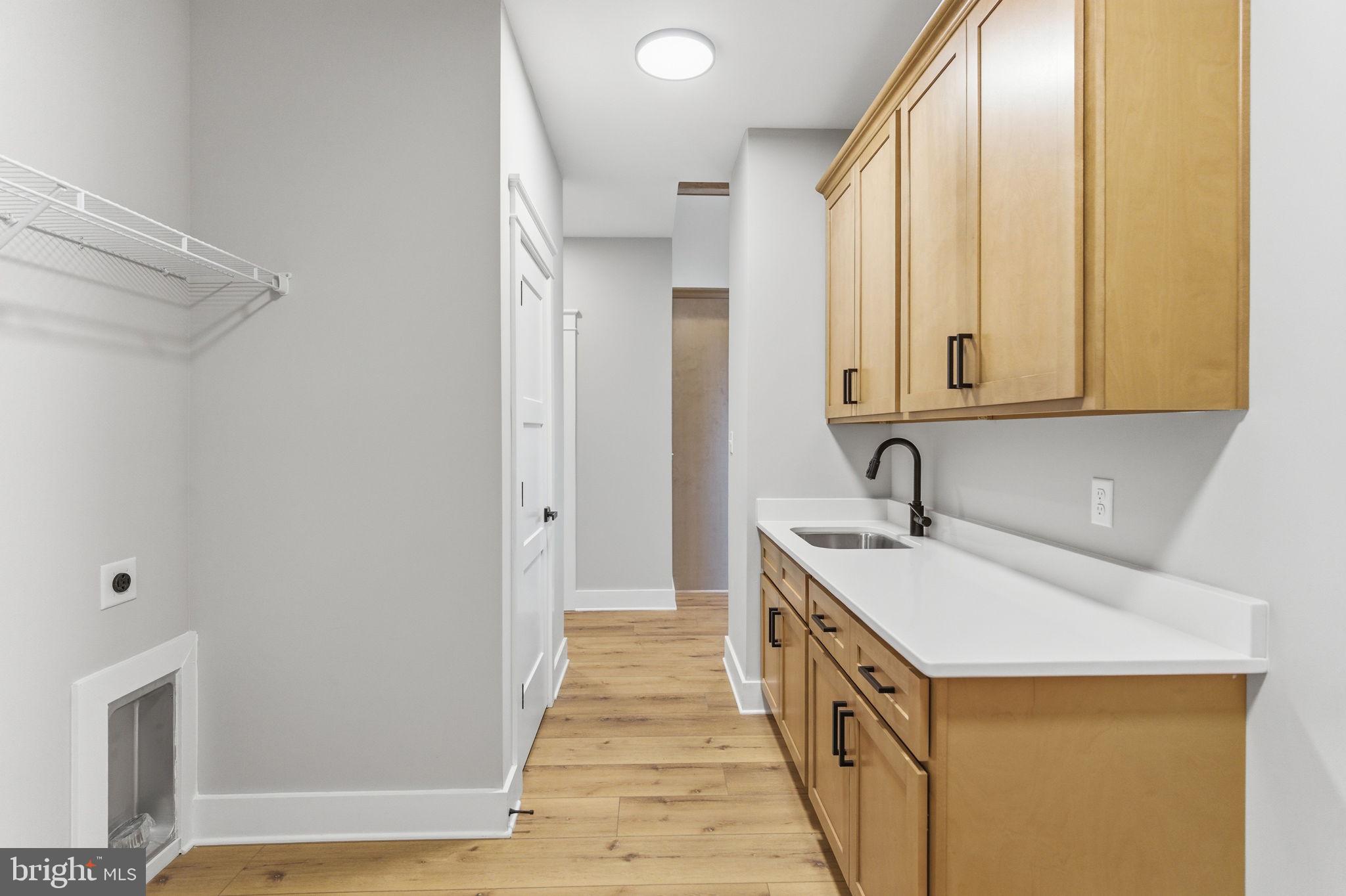 HALLMARK GLEN - Residential