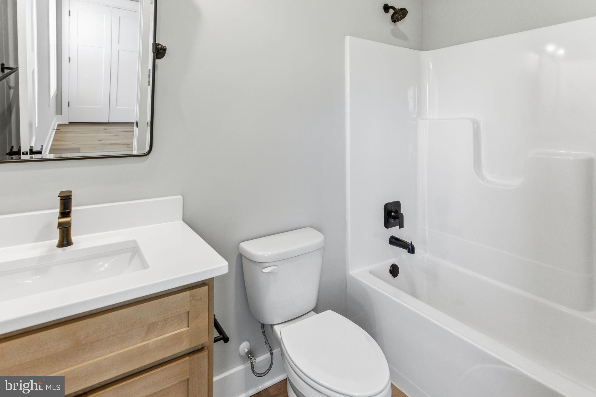 HALLMARK GLEN - Residential