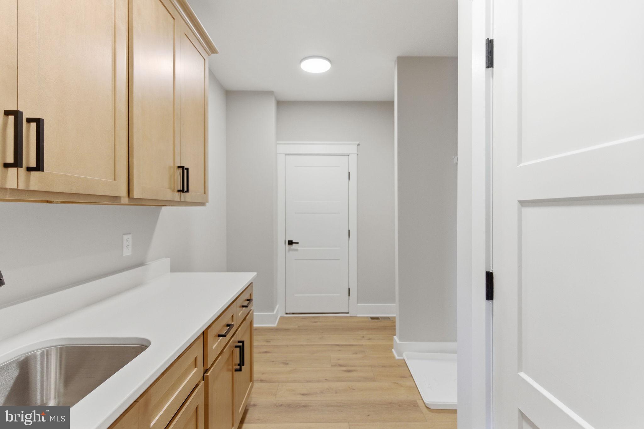 HALLMARK GLEN - Residential