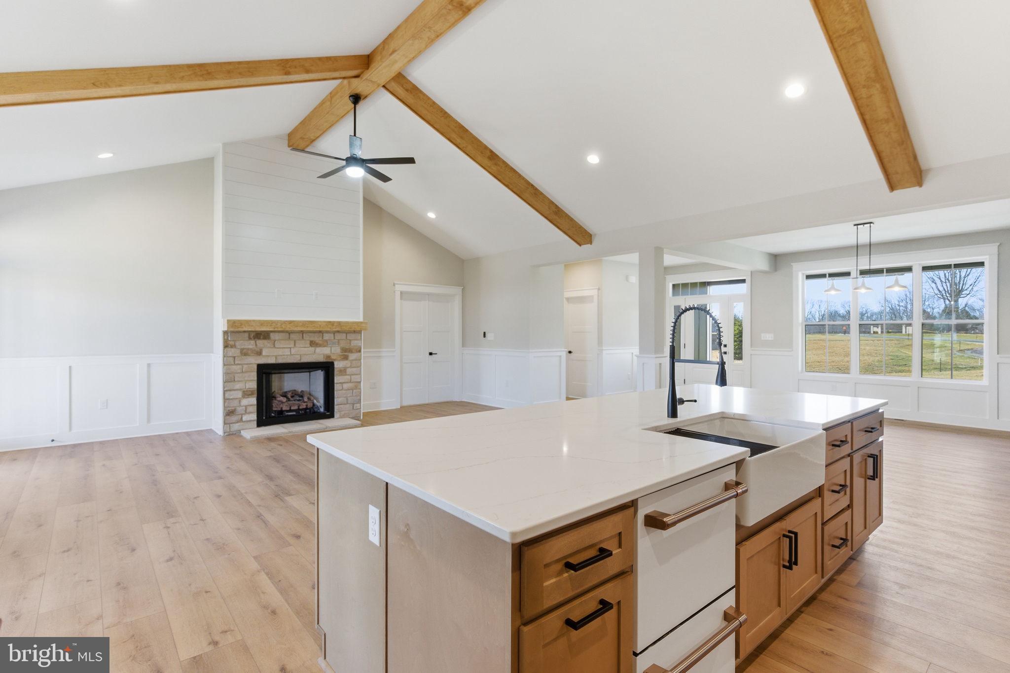 HALLMARK GLEN - Residential