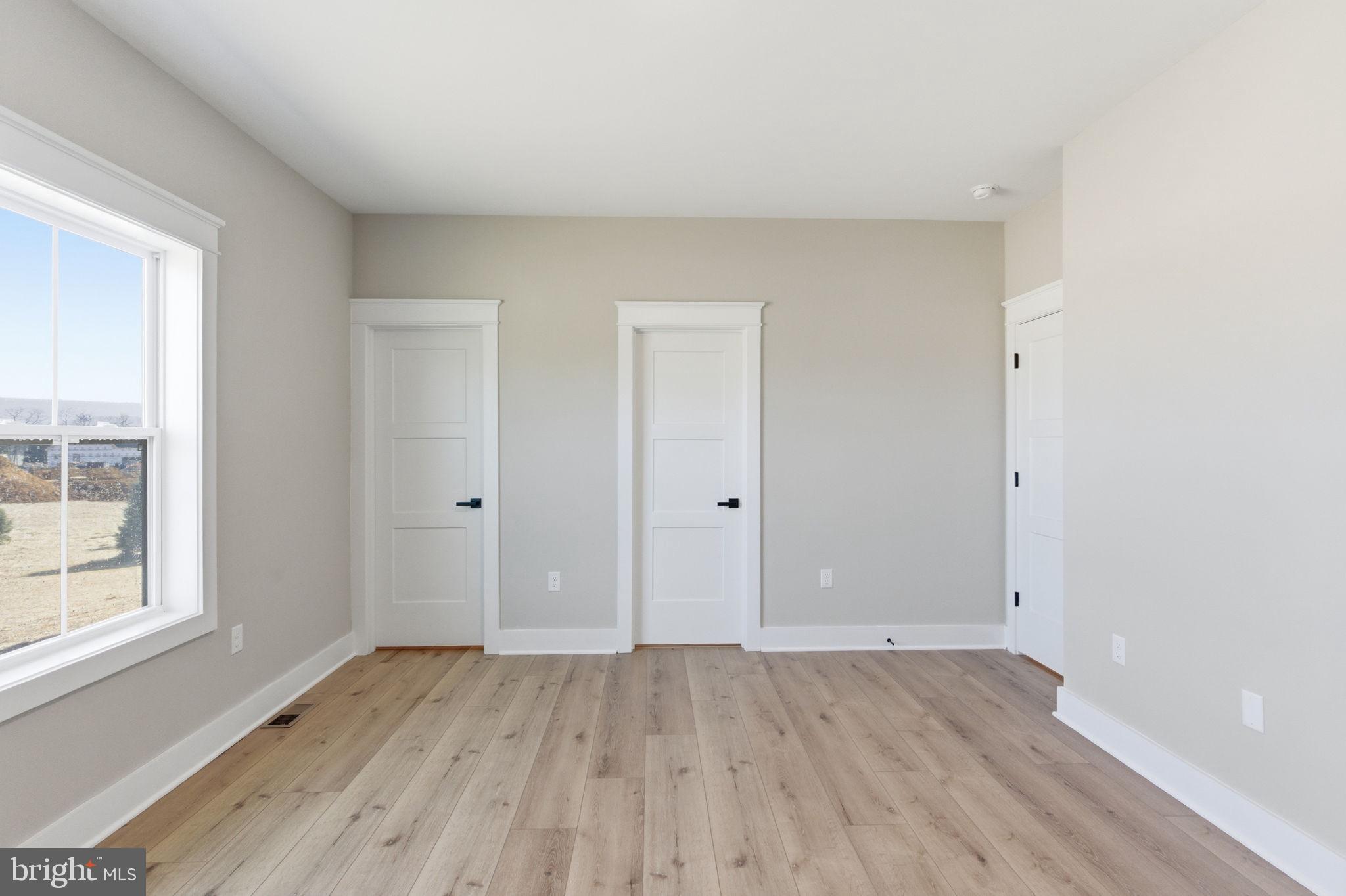 HALLMARK GLEN - Residential