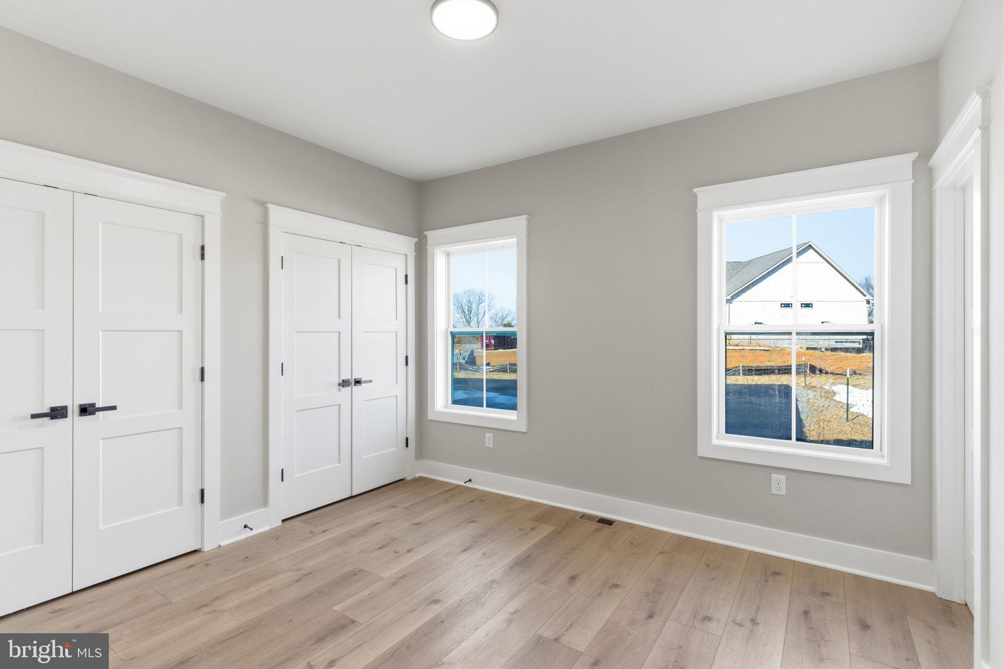 HALLMARK GLEN - Residential