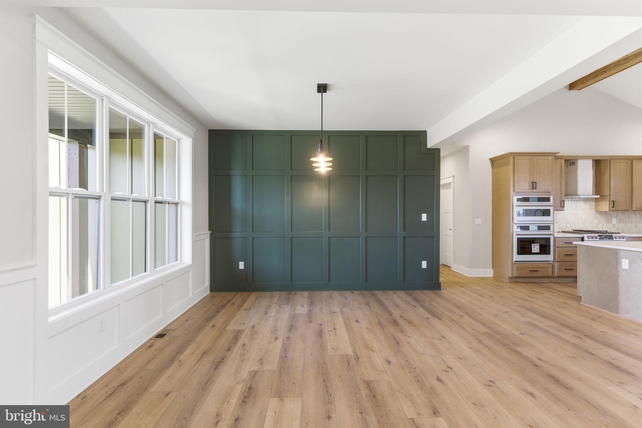 HALLMARK GLEN - Residential