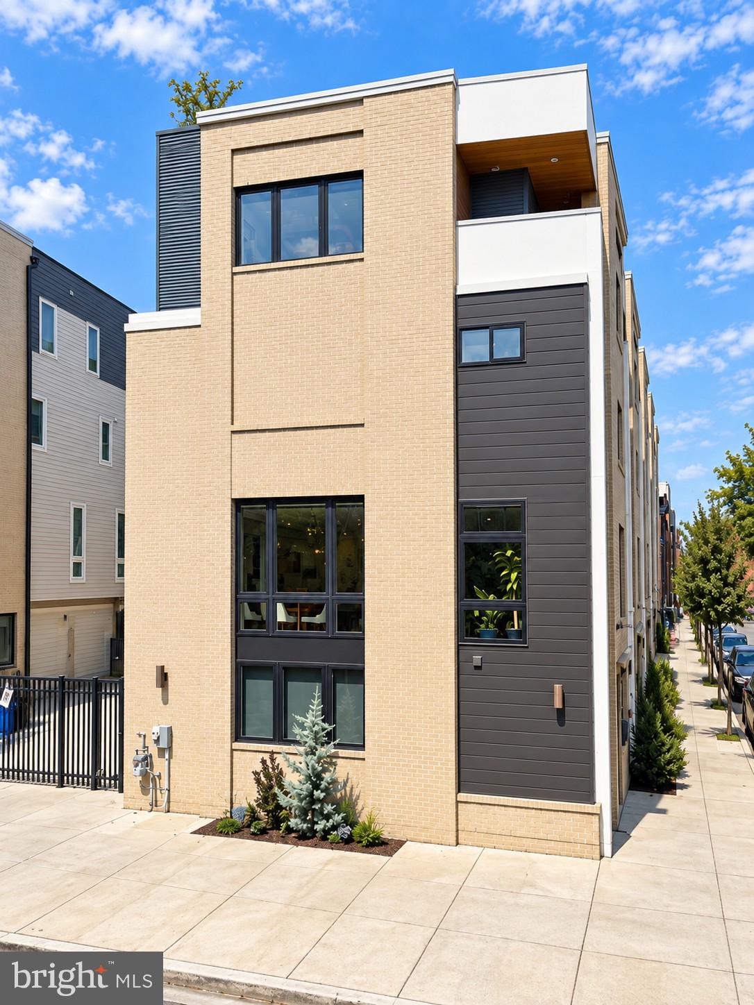 600 N 4TH STREET