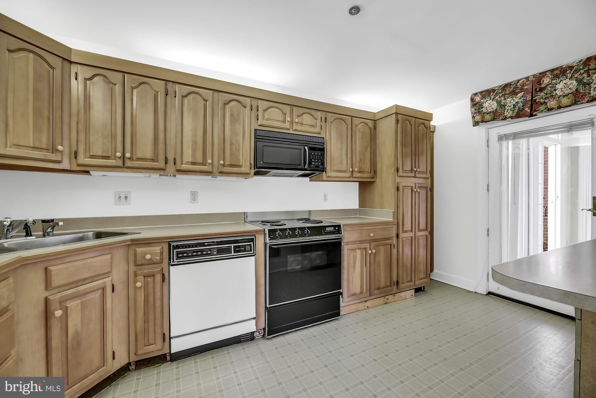 LUTHERVILLE - Residential