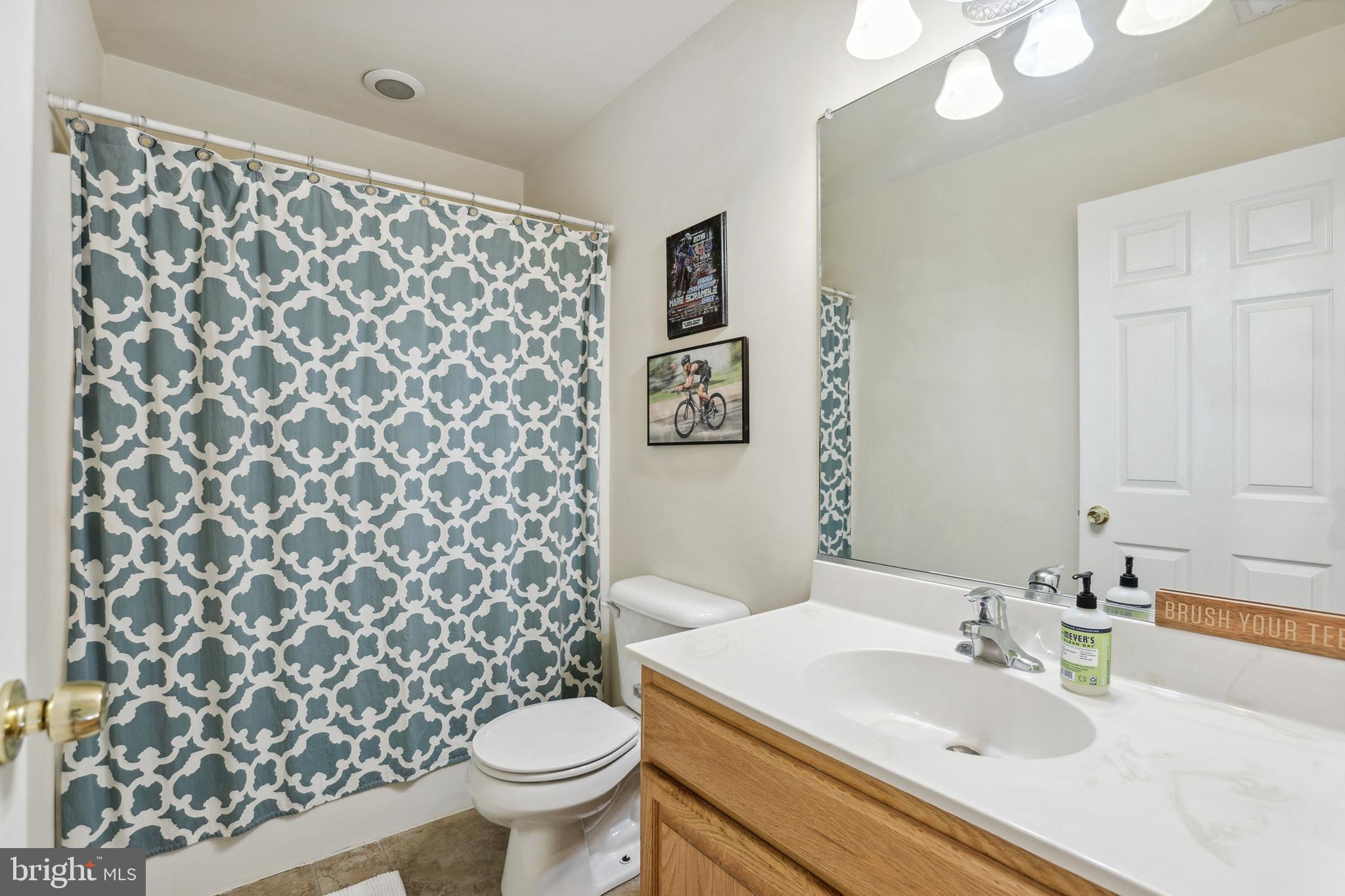 PRESIDENTIAL LAKES - Residential