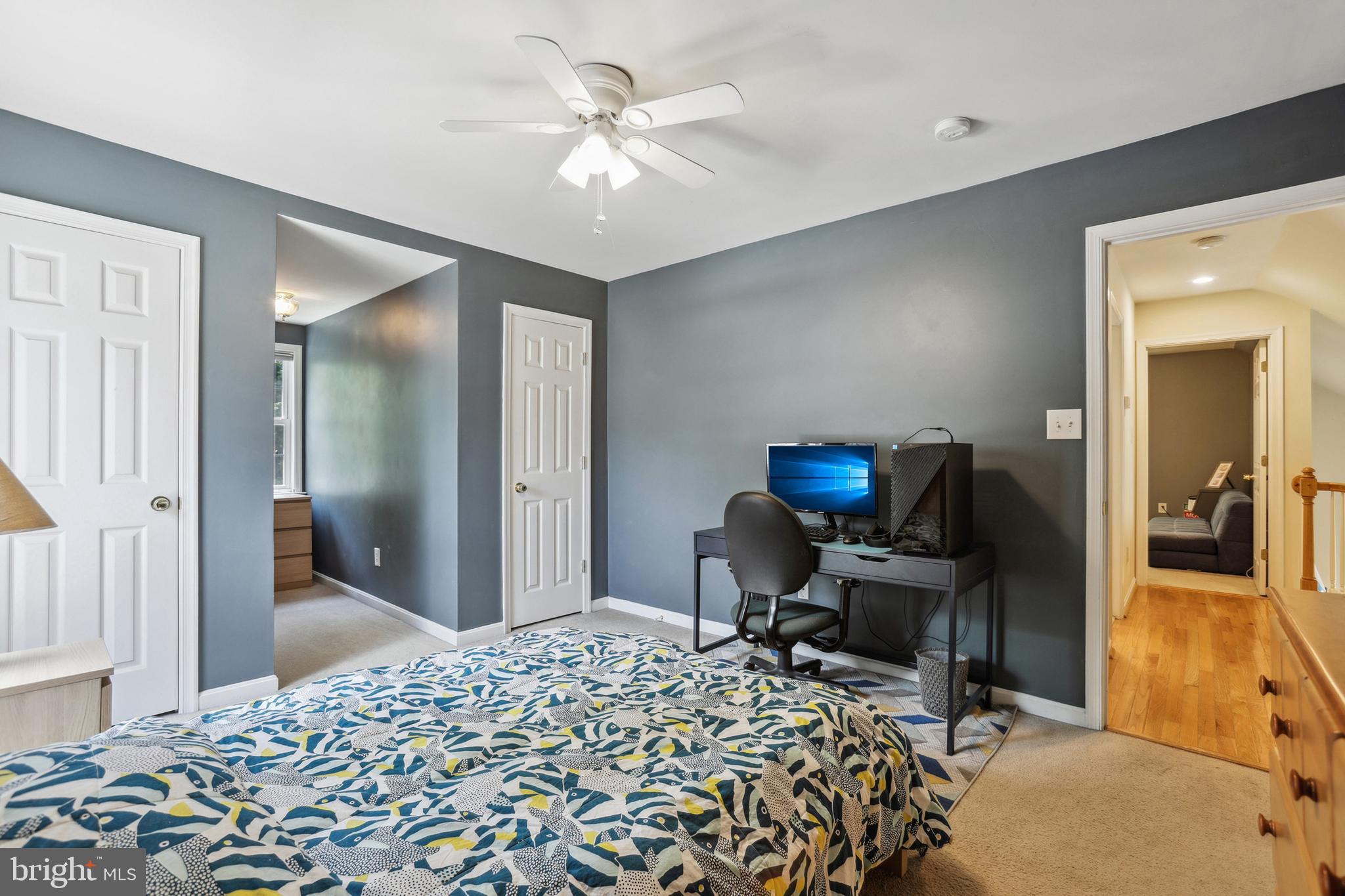 PRESIDENTIAL LAKES - Residential