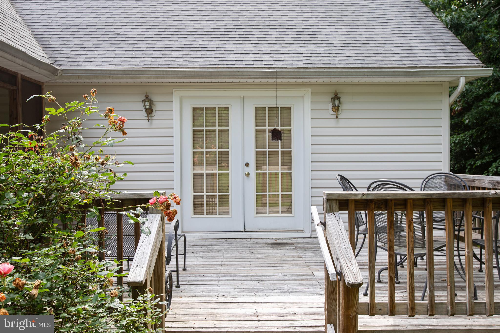 PRESIDENTIAL LAKES - Residential