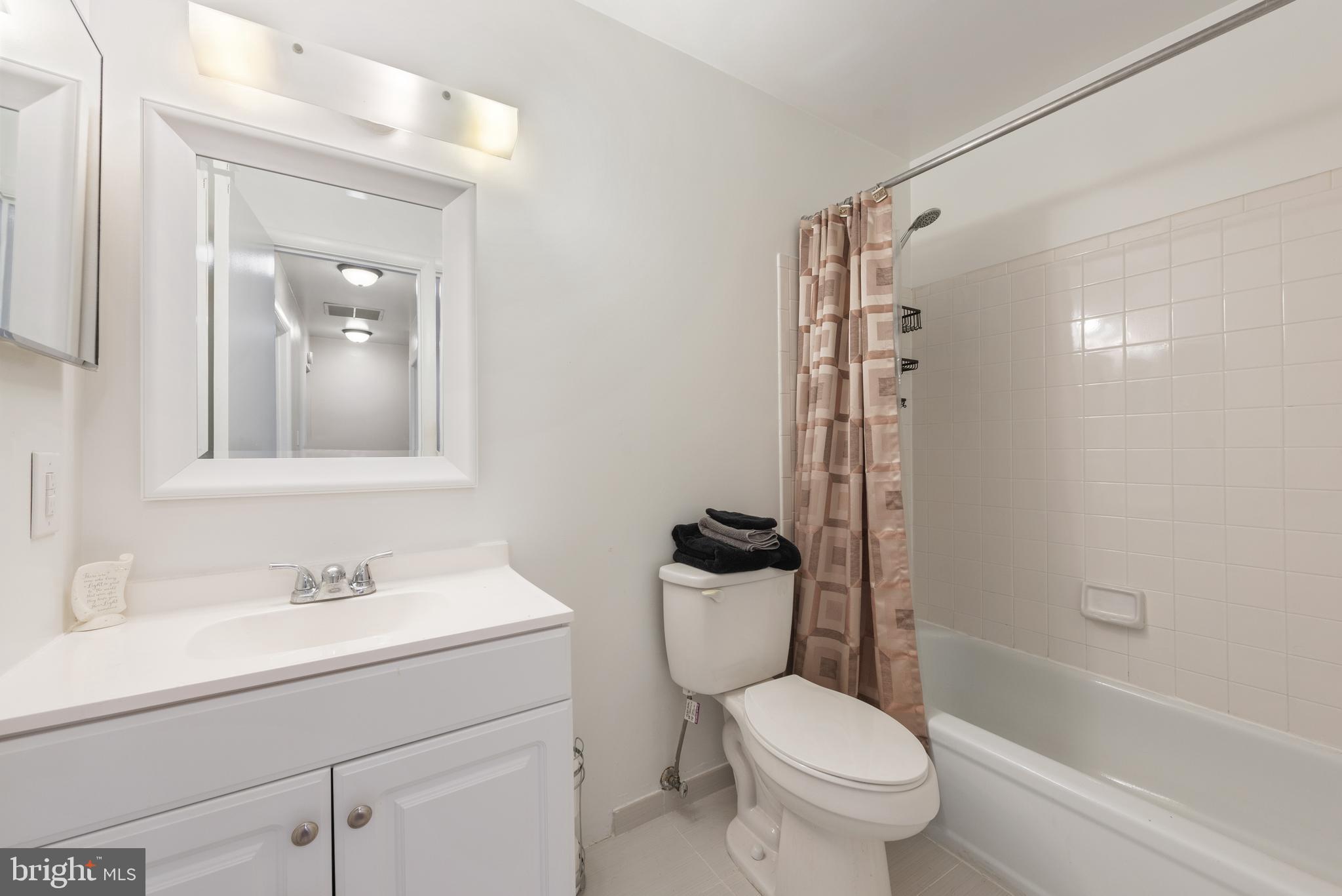 BRISTOE STATION - Residential